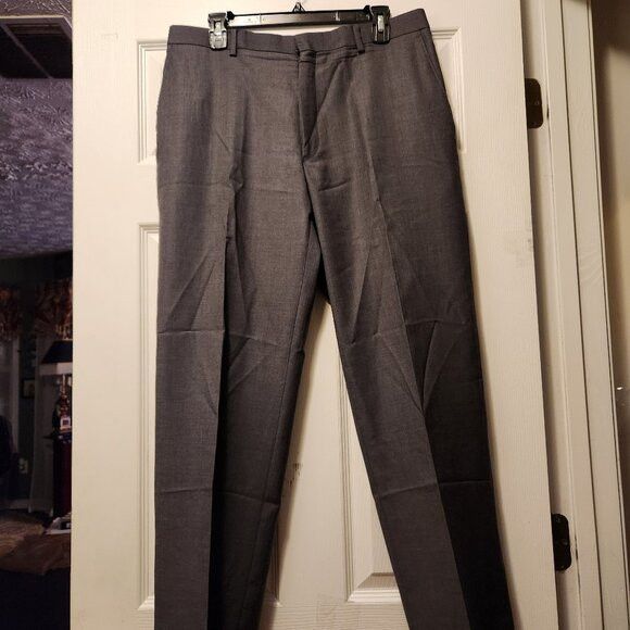 Jos. A. Bank jos.a.bank men's 100%wool dress pants 34/30 Size 34R - 1 Thumbnail