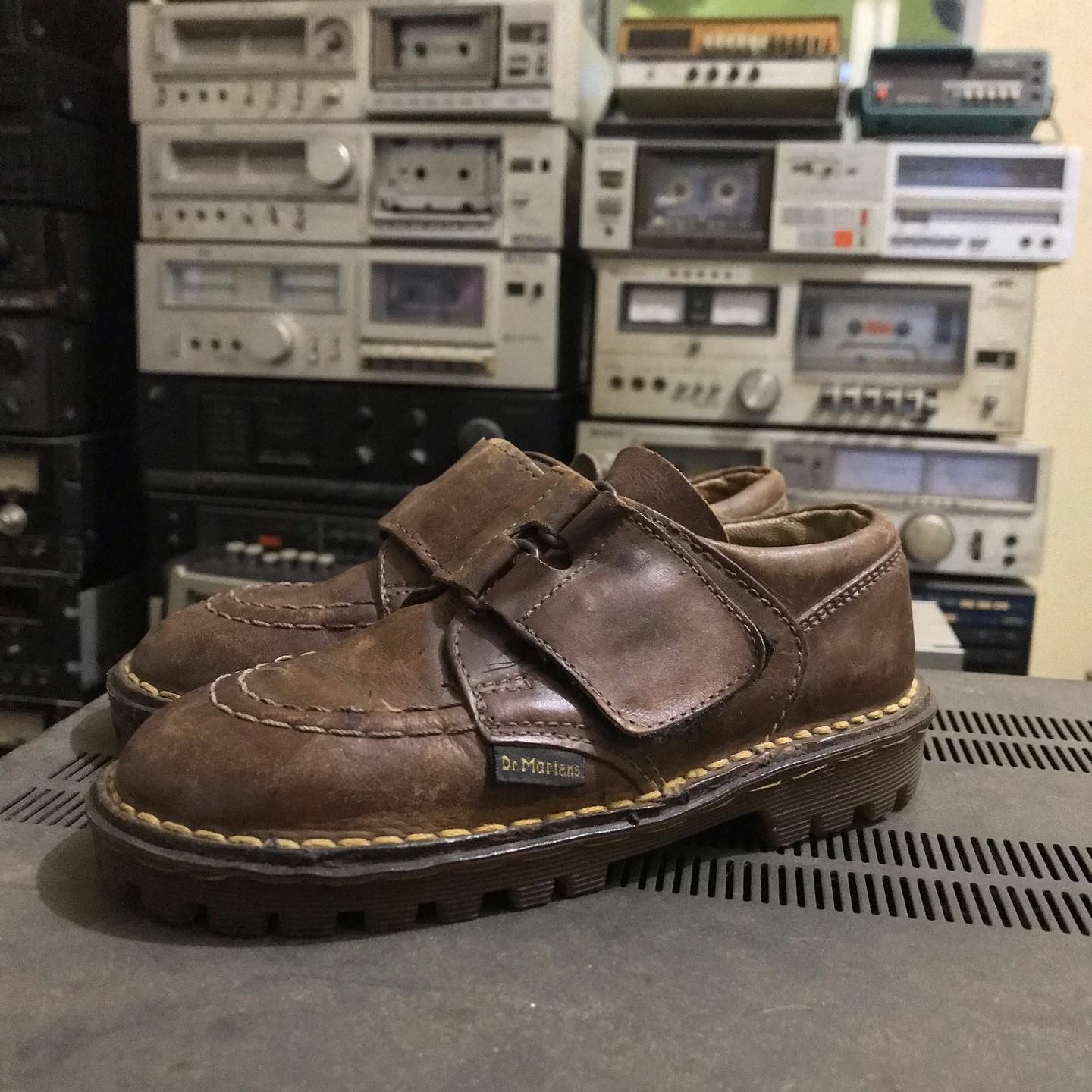 Dr. Martens Dr Martens Kids Brown Strap Vintage Classic Serie Size US 5 / EU 37 - 4 Thumbnail