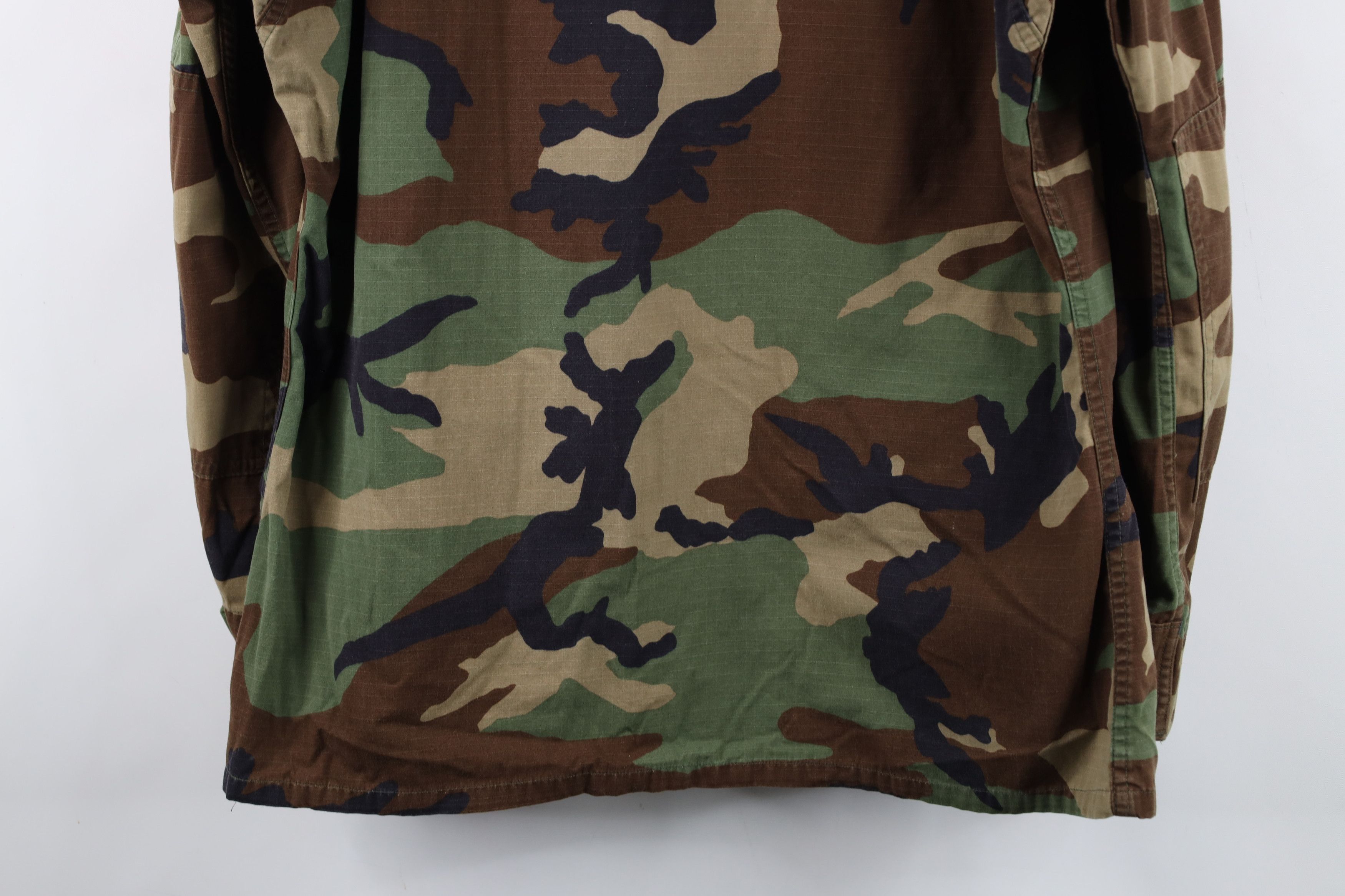 Vintage Vintage 90s Military Woodland Camouflage Combat Jacket USA Size US M / EU 48-50 / 2 - 16 Thumbnail