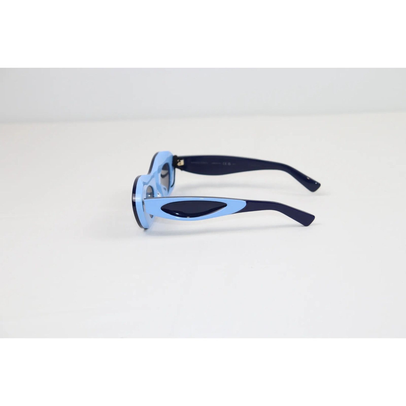 Bottega Veneta o1rshd Size: OS / Logo Frame Sunglasses in Blue Size ONE SIZE - 5 Thumbnail