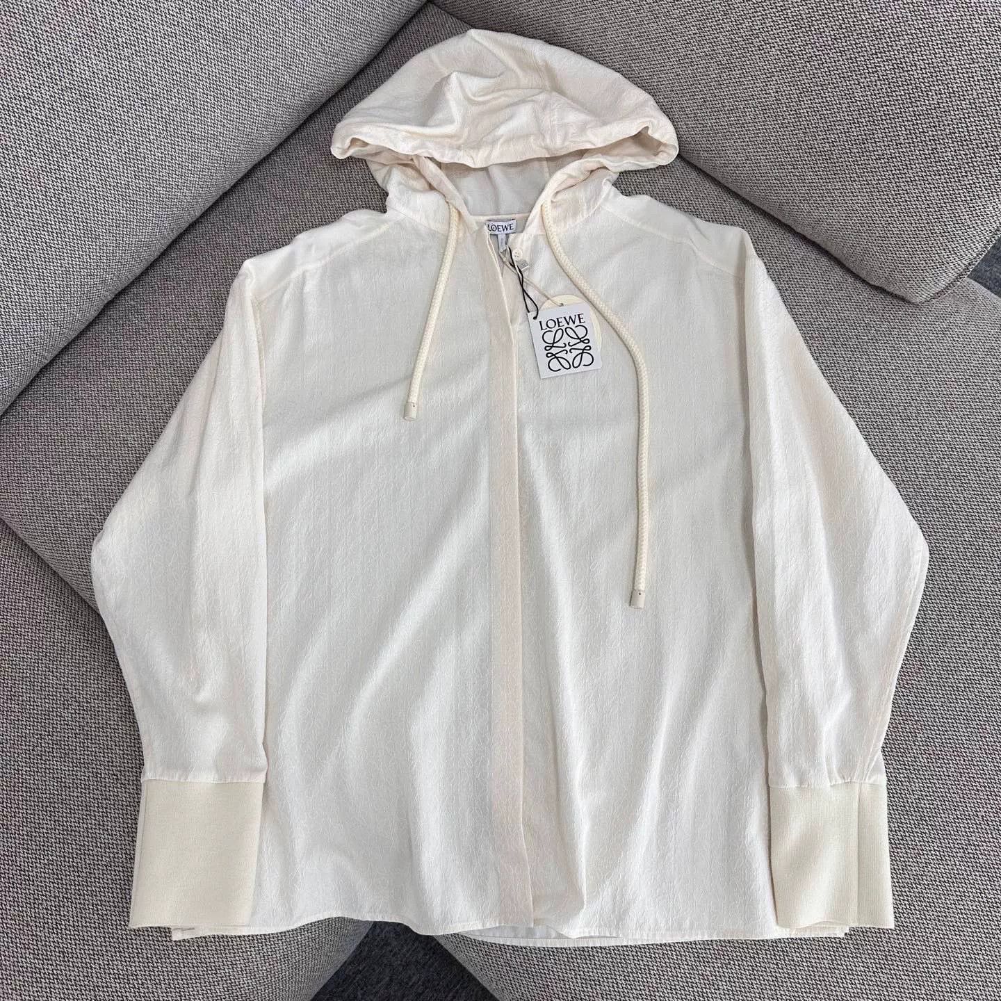 Loewe Loewe Jacquard Logo Hooded Sun Protection Jacket Size XS / US 0-2 / IT 36-38 - 1 Thumbnail