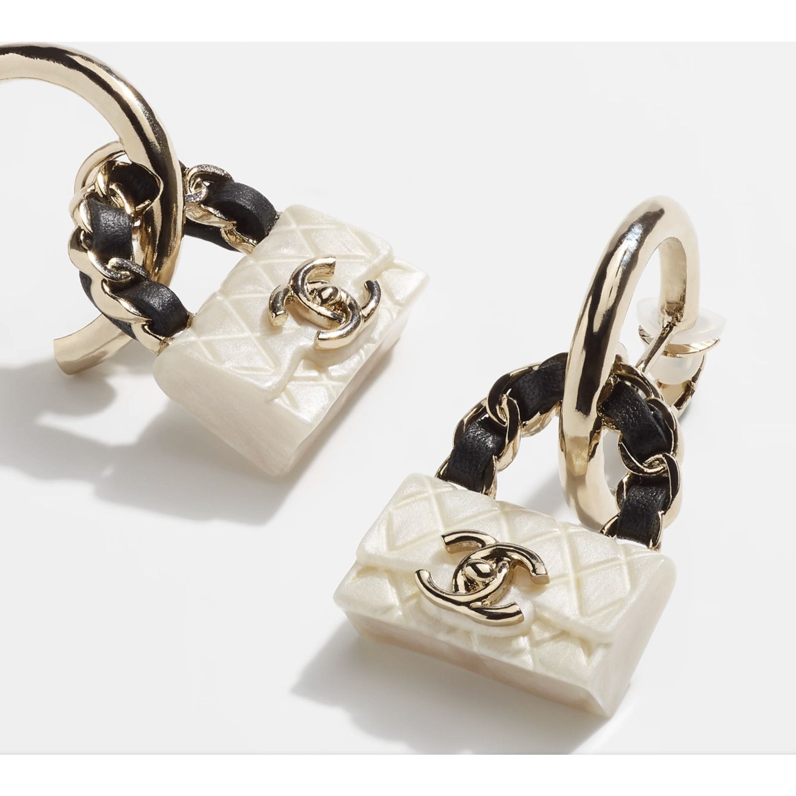 Chanel Chanel Quilted Bag Gold CC Logo Dangle Drop Hoop Earrings Size ONE SIZE - 4 Thumbnail