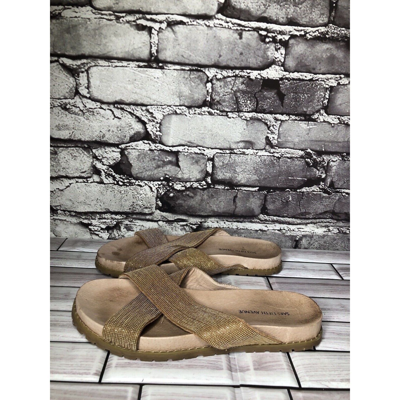 Saks Fifth Avenue Saks Fifth Avenue Tan Gold Beaded Slide Leather Casual Sanda Size US 6 / IT 36 - 5 Thumbnail
