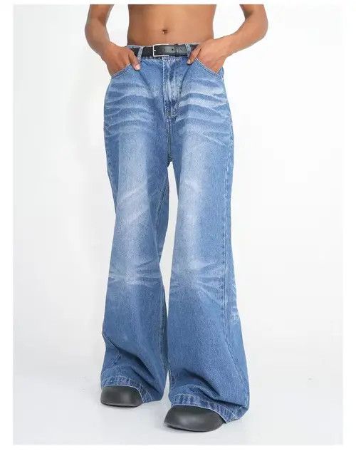 image of Vintage Faded Flared Baggy Jeans in Blue Fade, Men's (Size 32)