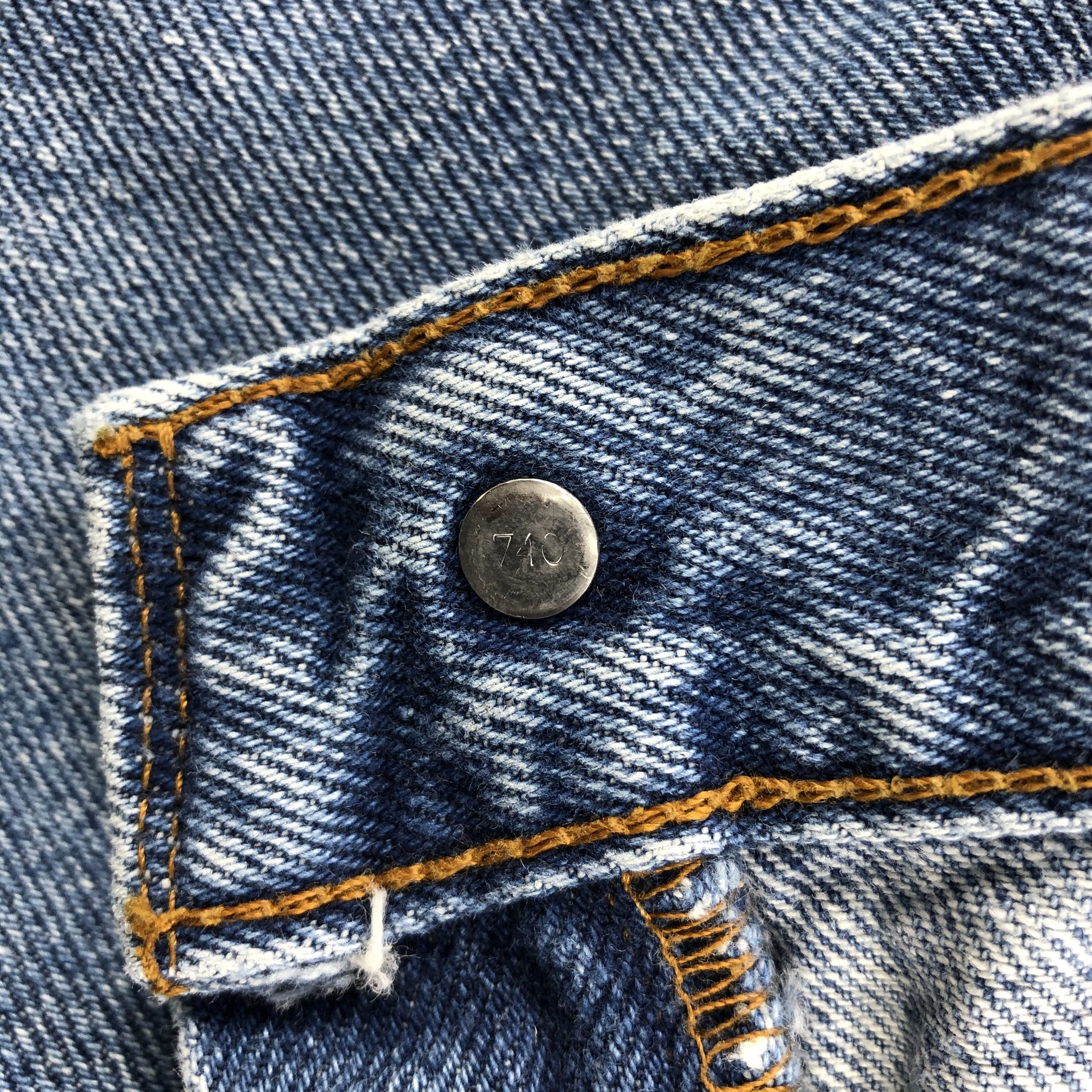 Levi's Vintage Blue Wash Levis 550 Jeans-J1394 Size US 31 - 9 Thumbnail