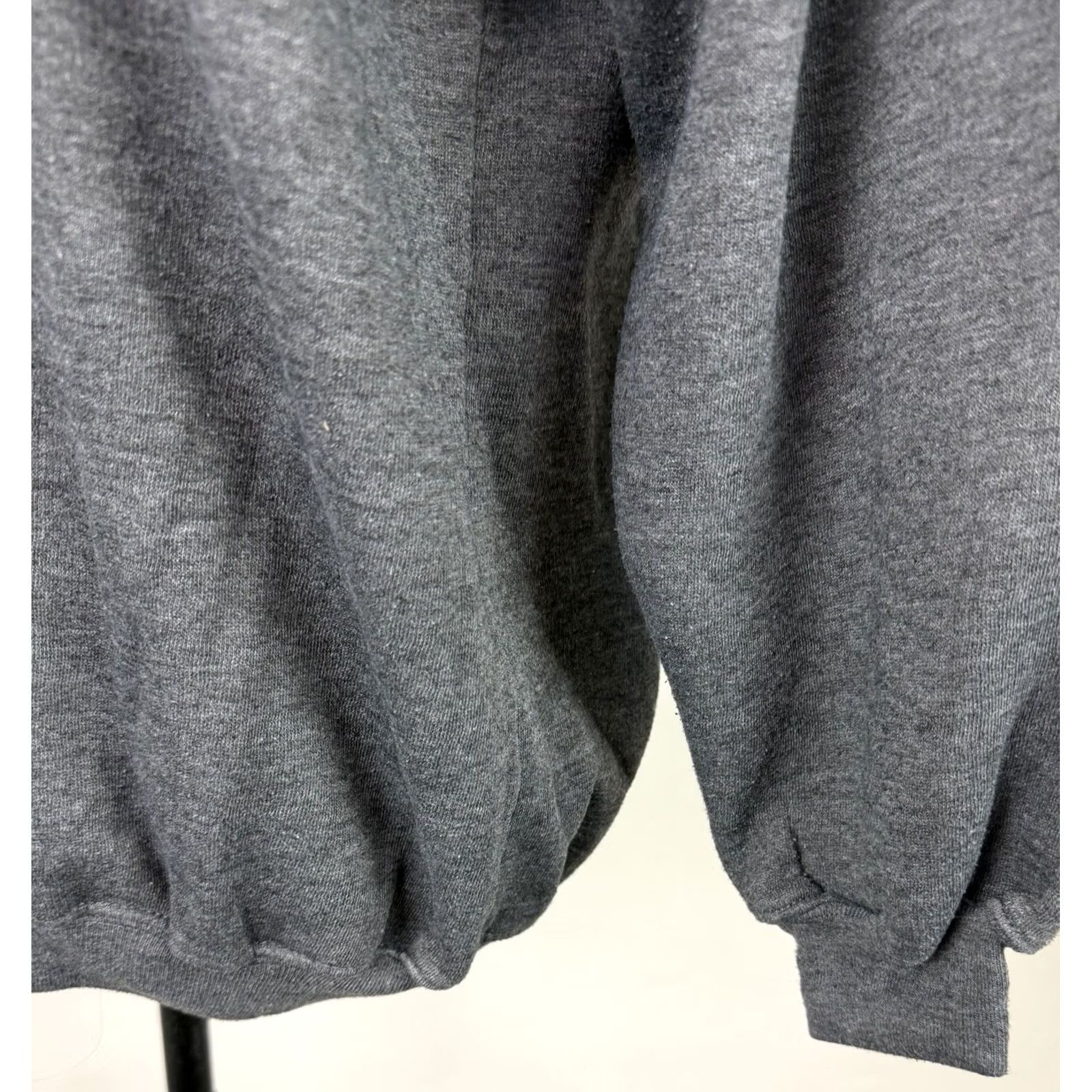 Vintage VINTAGE Jennifer Moore Sweatshirt Womens XS Charcoal Gray Crewneck Tri-blend Knit Pullover 90s Grunge Retro Casual Womens XS Size XS / US 0-2 / IT 36-38 - 7 Thumbnail