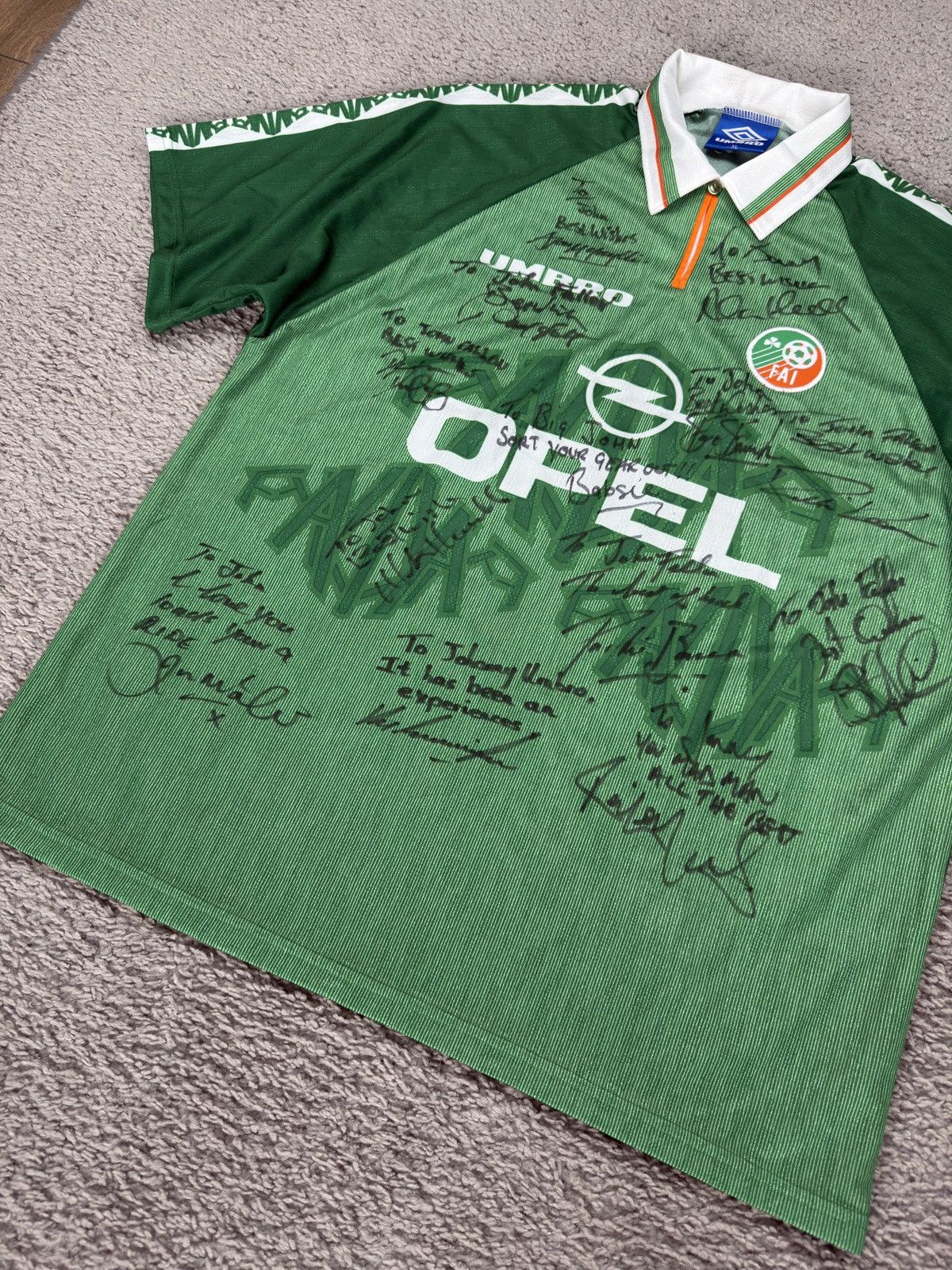 Umbro × Vintage Vintage Ireland Home Shirt 96–98 Signed Umbro Opel Size US XL / EU 56 / 4 - 7 Thumbnail