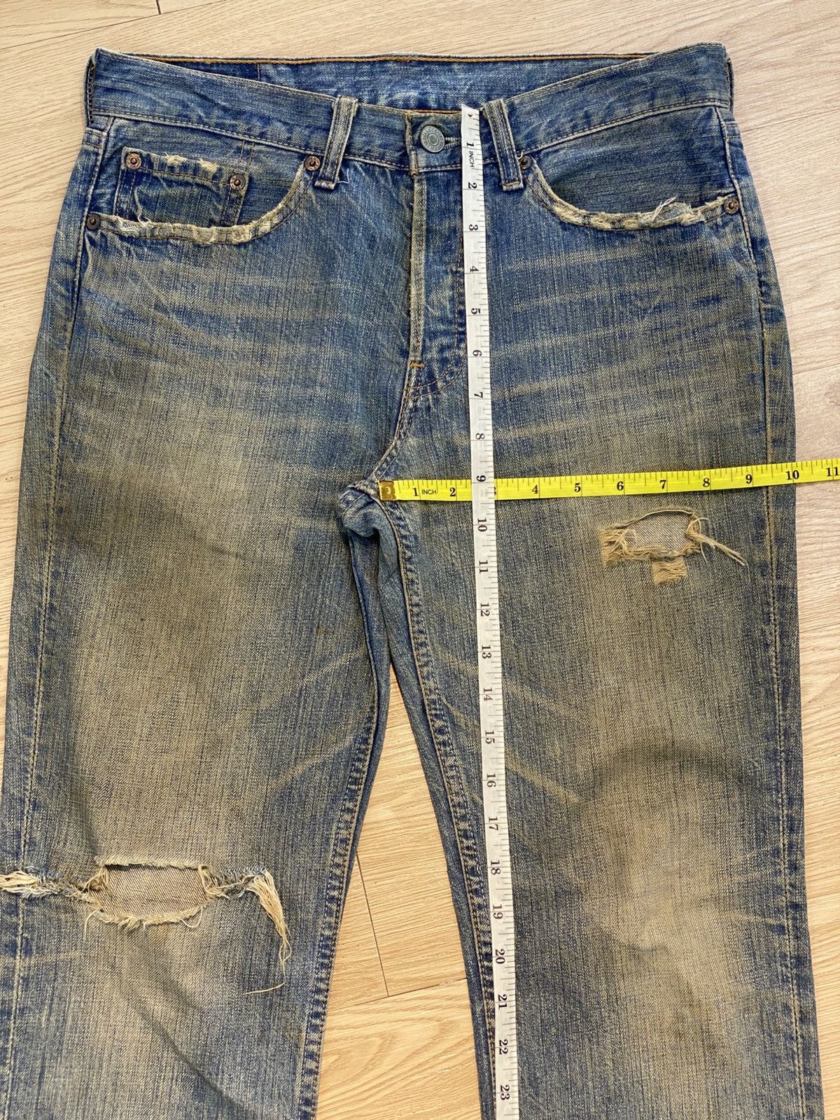 Levi's Levi’s Vintage Distress Rusty Mud Wash Loose Style Jeans Size US 30 / EU 46 - 14 Thumbnail