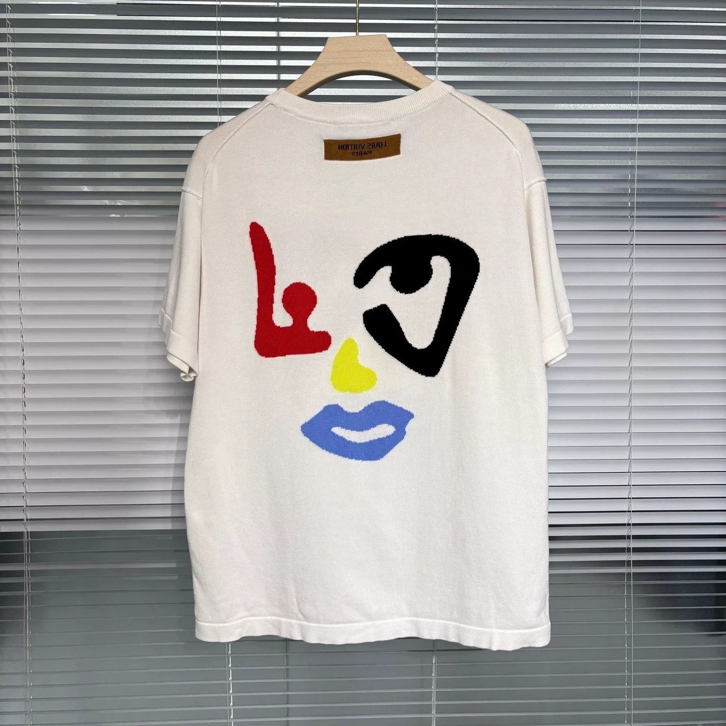 Louis Vuitton Louis Vuitton Short Sleeve Graffiti Logo T-Shirt Size US S / EU 44-46 / 1 - 1 Thumbnail