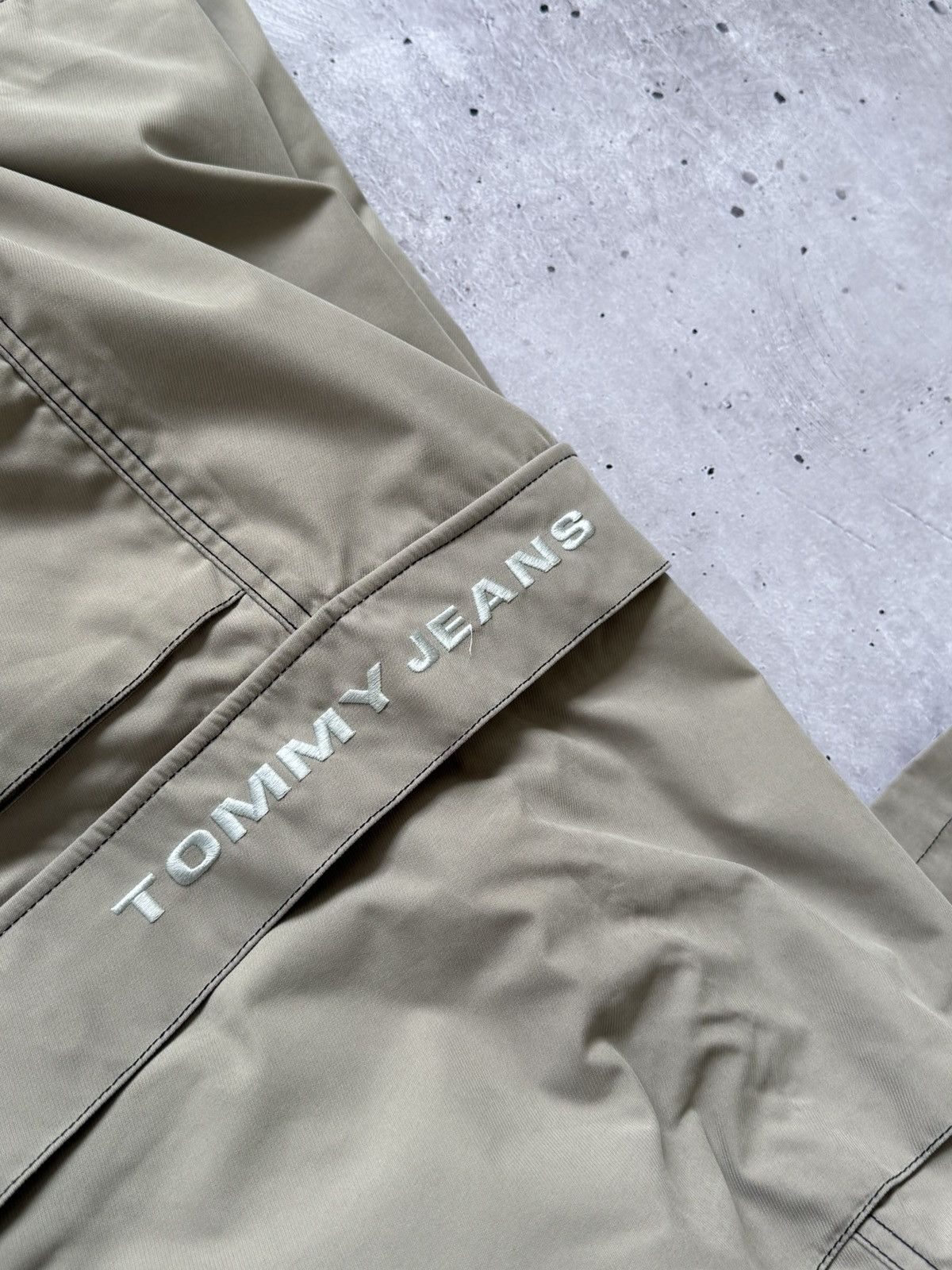 Tommy Hilfiger Vintage 90s Tommy Hilfiger Baggy Cargo Pants Size US 36 / EU 52 - 5 Thumbnail