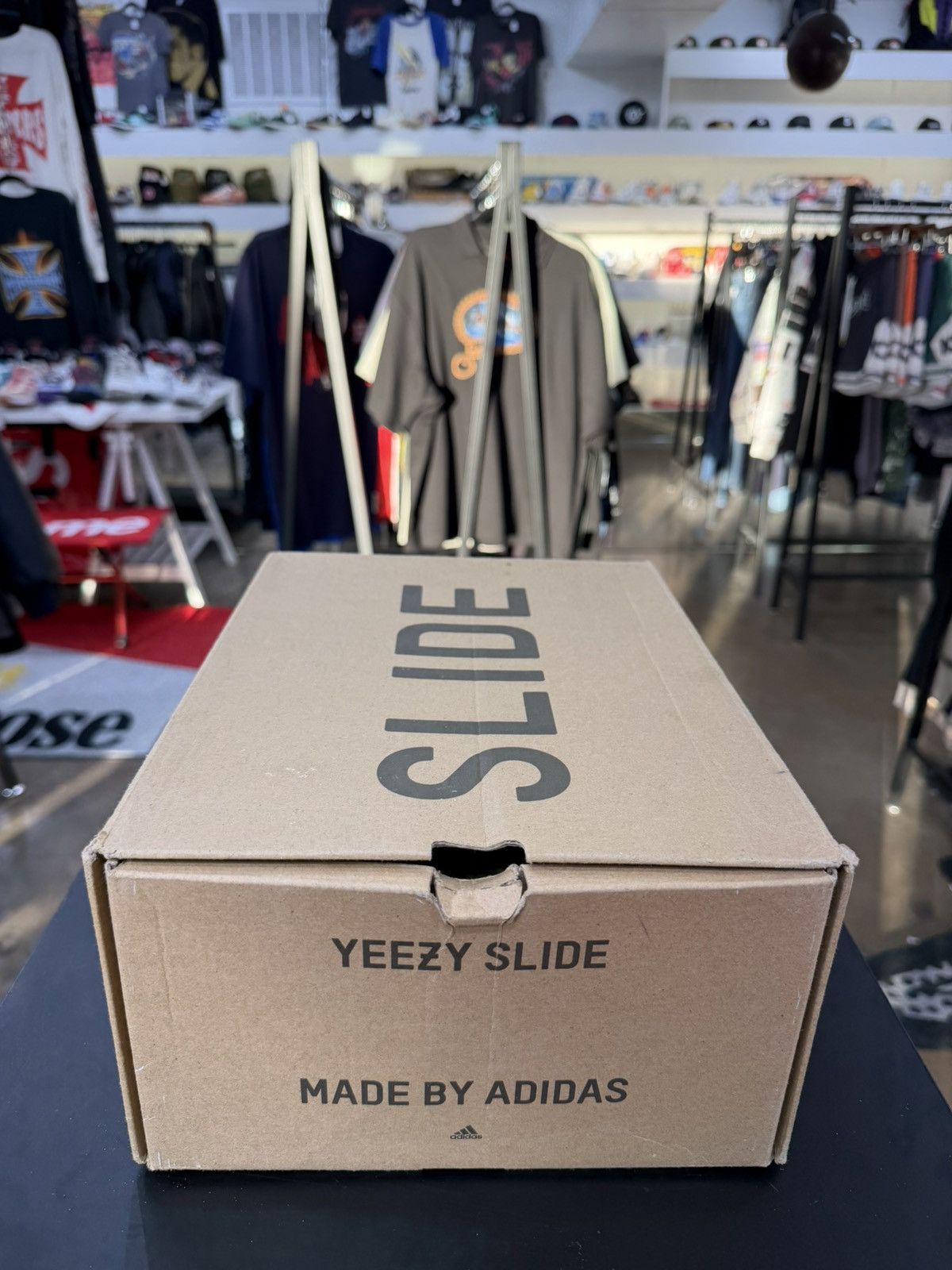 Yeezy Adidas Yeezy Slide Resin Size 9 Size US 9 / EU 42 - 15 Thumbnail