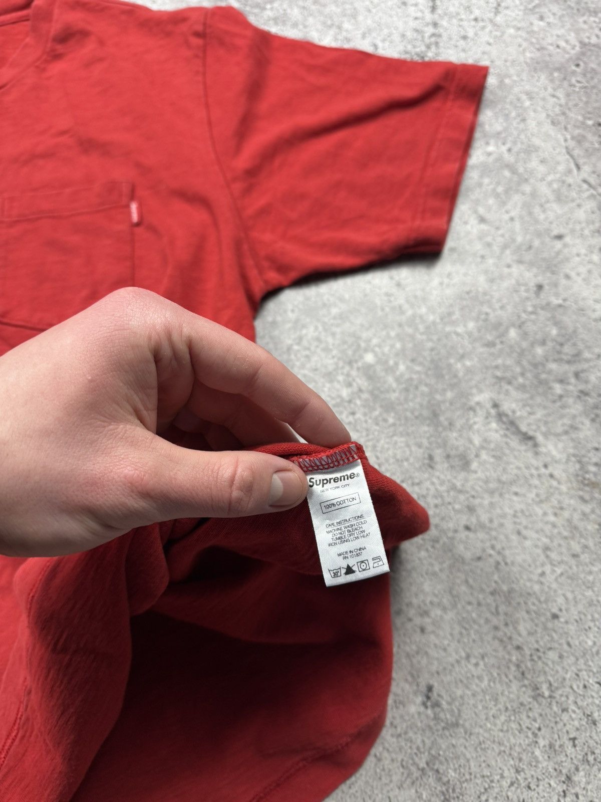 Supreme Vintage Supreme Y2K Pocket Logo Boxy T Shirt Size US L / EU 52-54 / 3 - 5 Thumbnail