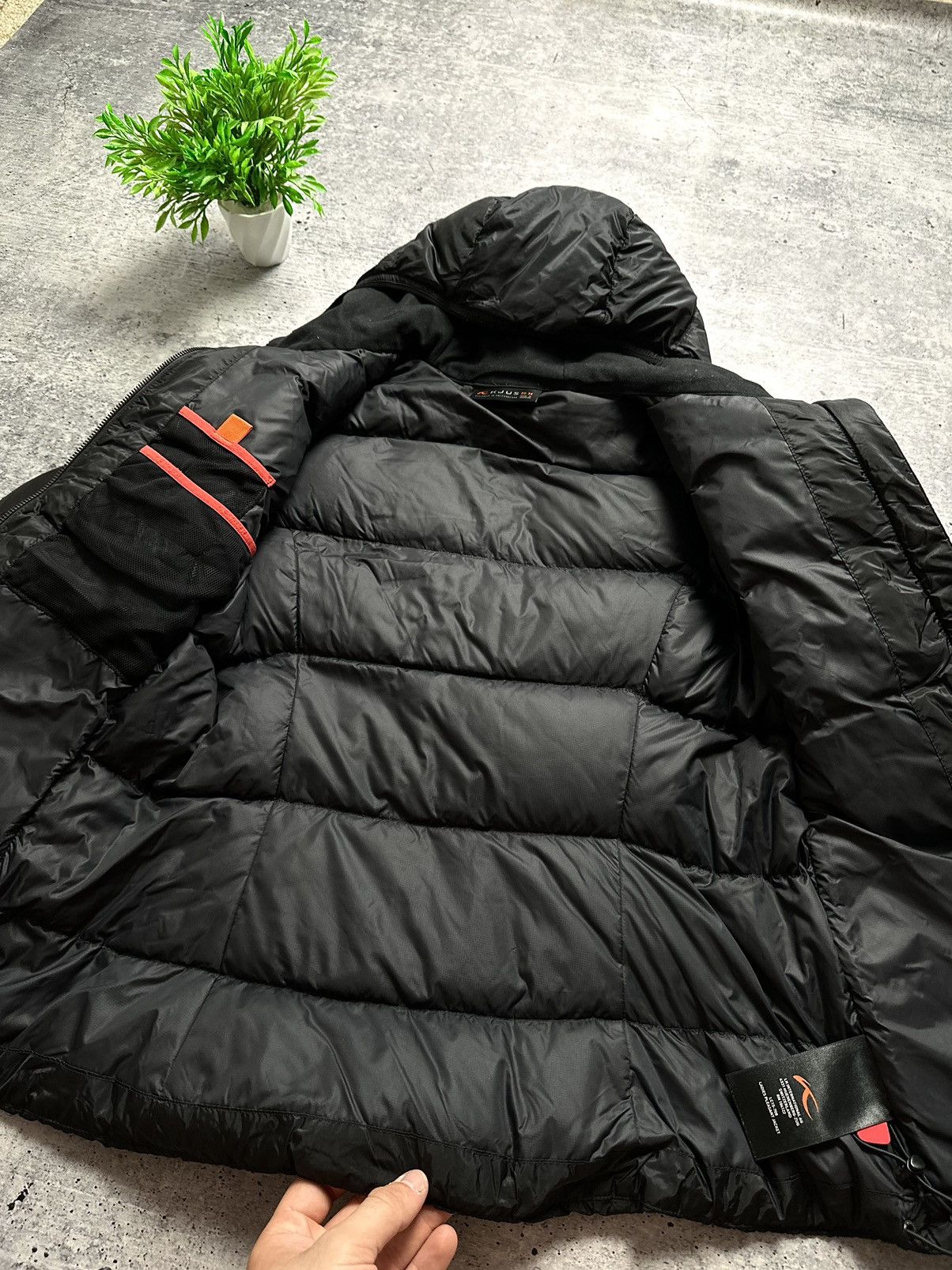 KJUS KJUS Down Puffer Ladies Pleasant Mountain Jacket Outdoor Size S / US 4 / IT 40 - 7 Thumbnail