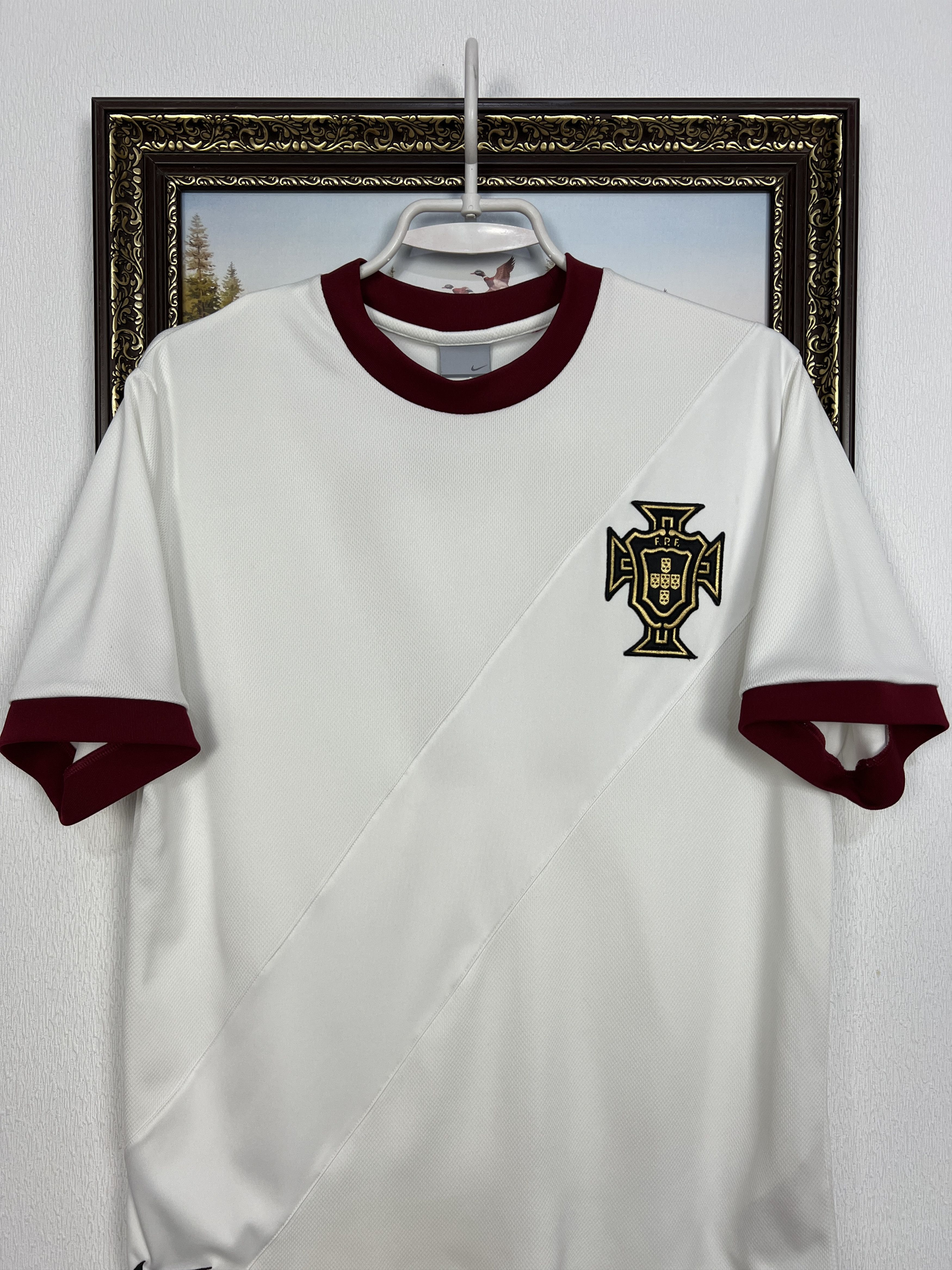Nike Vintage Portugal Football Train Shirt Ronaldo Soccer Jersey Size US M / EU 48-50 / 2 - 2 Thumbnail
