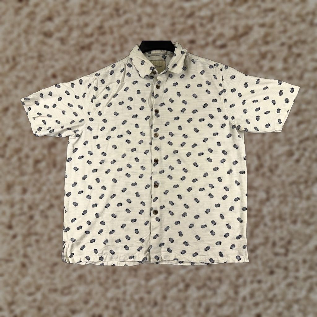 Old Navy VINTAGE Island Republic Shirt Mens XL Ivory Pineapple All Over Print Button Up Size US XL / EU 56 / 4 - 1 Thumbnail