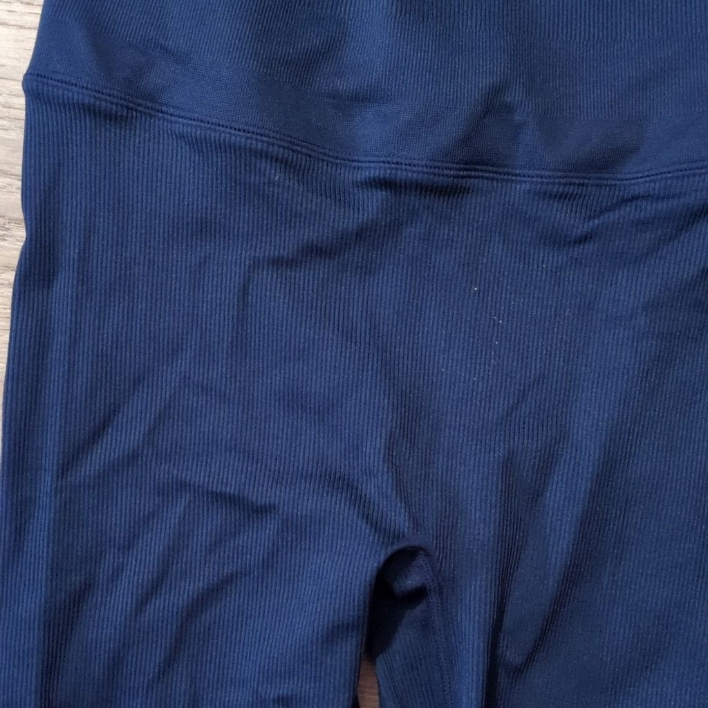 J.Crew J. Crew Active Navy Blue Ribbed Leggings Size Medium Size 30" / US 8 / IT 44 - 3 Thumbnail