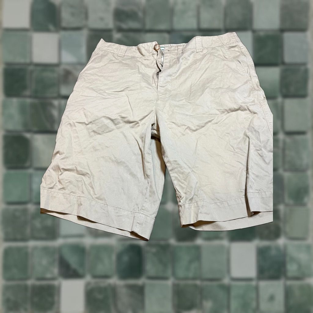 Lacoste Lacoste Shorts Mens Size 42 Khaki Beige Regular Cotton Solid Big & Tall Men Shortes? Size US 42 / EU 58 - 1 Thumbnail