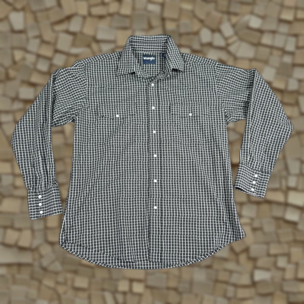 Wrangler VINTAGE Wrangler Western Shirt Adult LARGE Black White Plaid Windowpane Pearl Snap Shirt Mens Black Plaid Western Shirt LARGE Wrangler Size US L / EU 52-54 / 3 - 1 Thumbnail