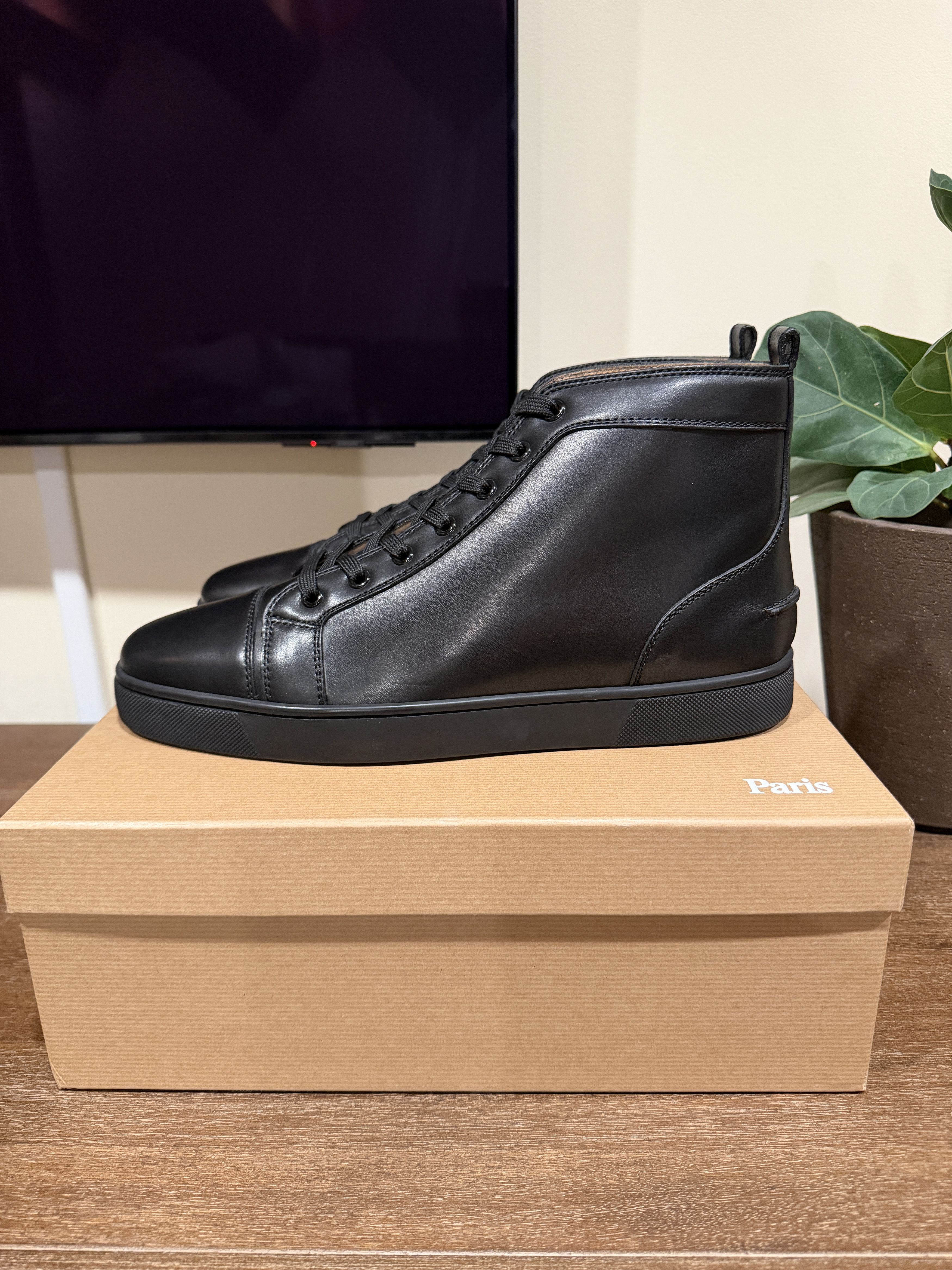 Christian Louboutin Lous Flat Calf Leather Black Sneakers