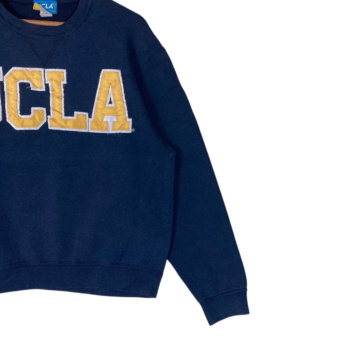 Vintage Vintage UCLA Spell Out Pullover Jumper Sweatshirt Size US M / EU 48-50 / 2 - 4 Thumbnail