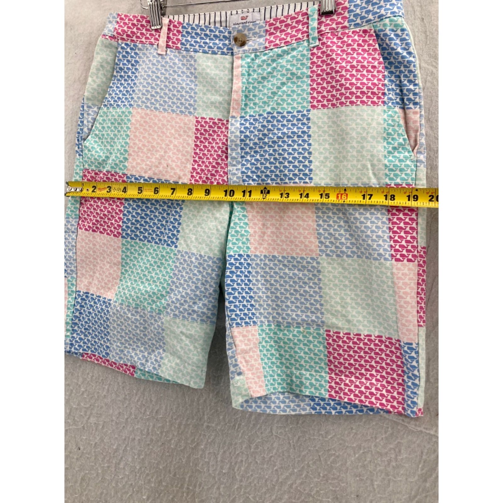 Vineyard Vines Vineyard Vines Patchwork Shorts Mens 30 Multicolor Whales Allover Shirt Size US 30 / EU 46 - 3 Thumbnail