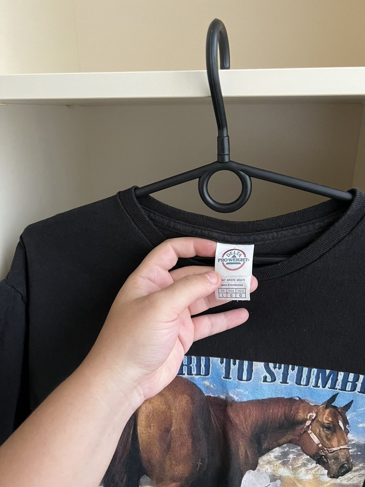 Vintage IT'S HARD TO STUMBLE WHEN YOU'RE ON YOUR KNEES Cowboy Tee Size US L / EU 52-54 / 3 - 5 Thumbnail