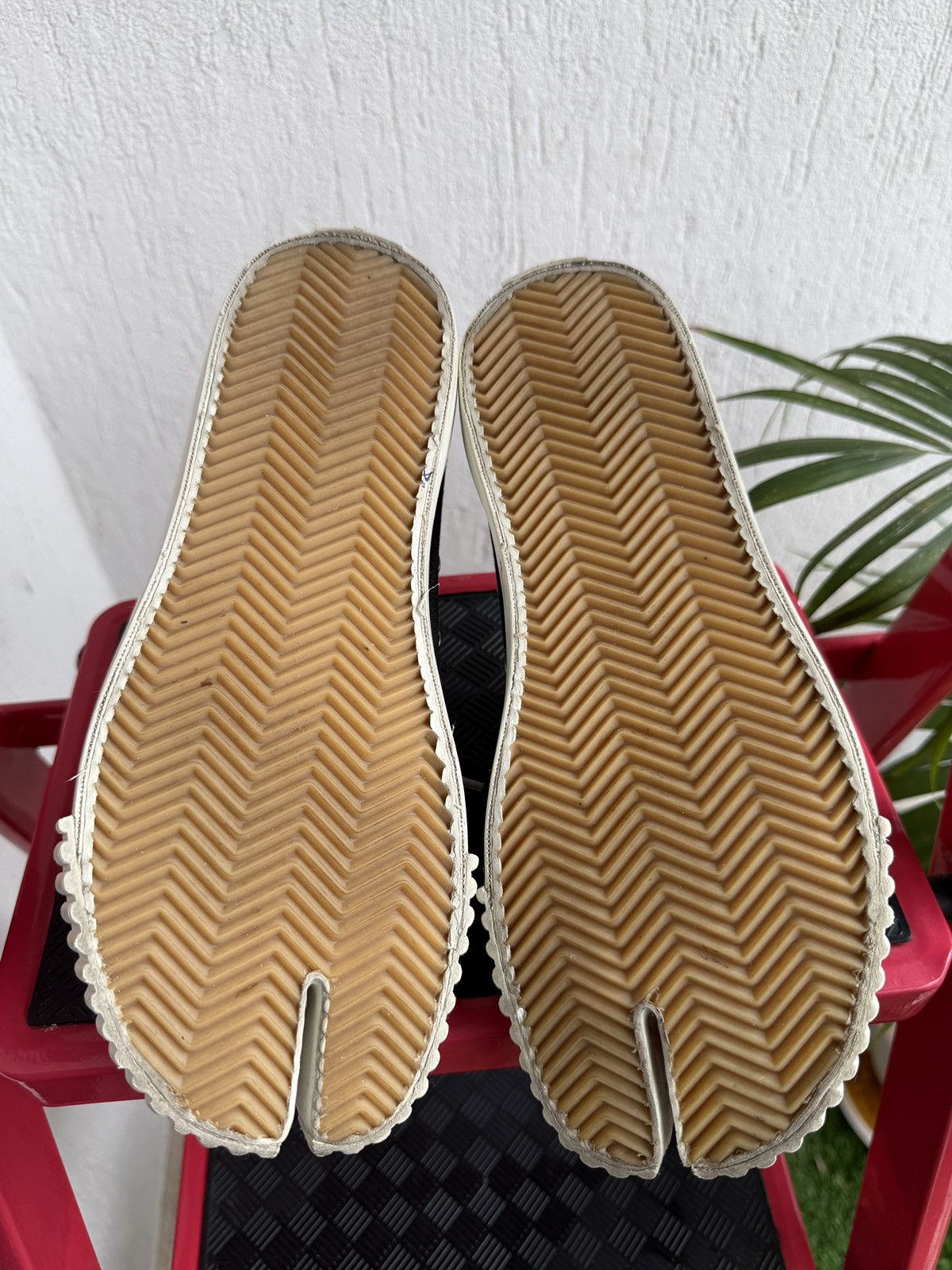 Maison Margiela tabi canvas sneaker Size US 8 / IT 38 - 19 Thumbnail