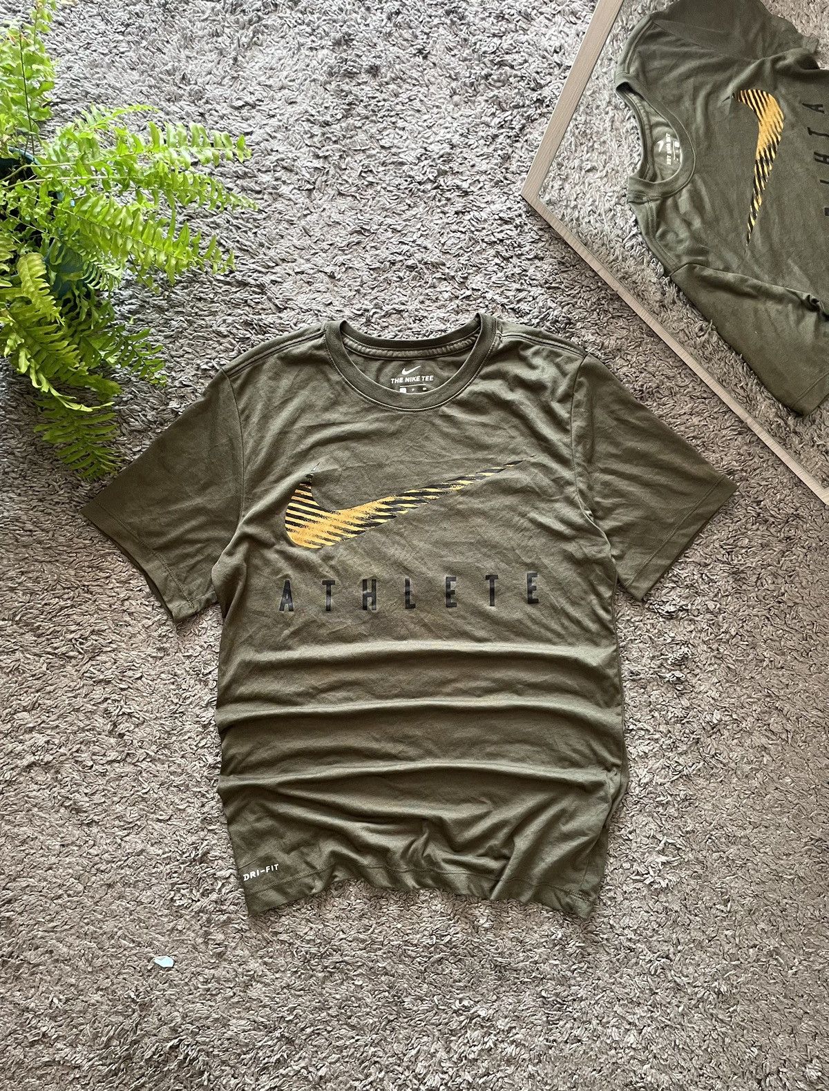 Nike × Vintage Nike T-Shirt Streetwear Big Logo Swoosh Drill Vintage Size US S / EU 44-46 / 1 - 1 Thumbnail