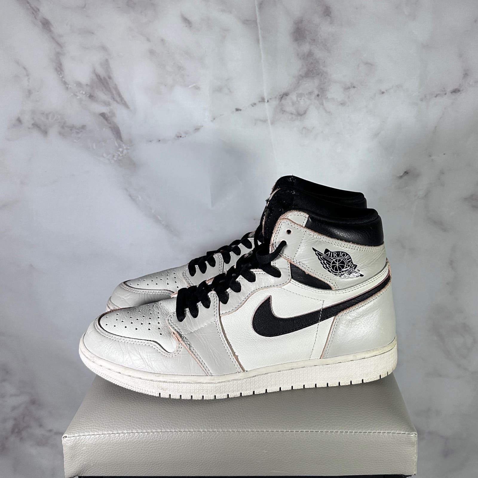 Jordan Brand Air Jordan 1 Retro High NYC to Paris Size US 11 / EU 44 - 10 Thumbnail