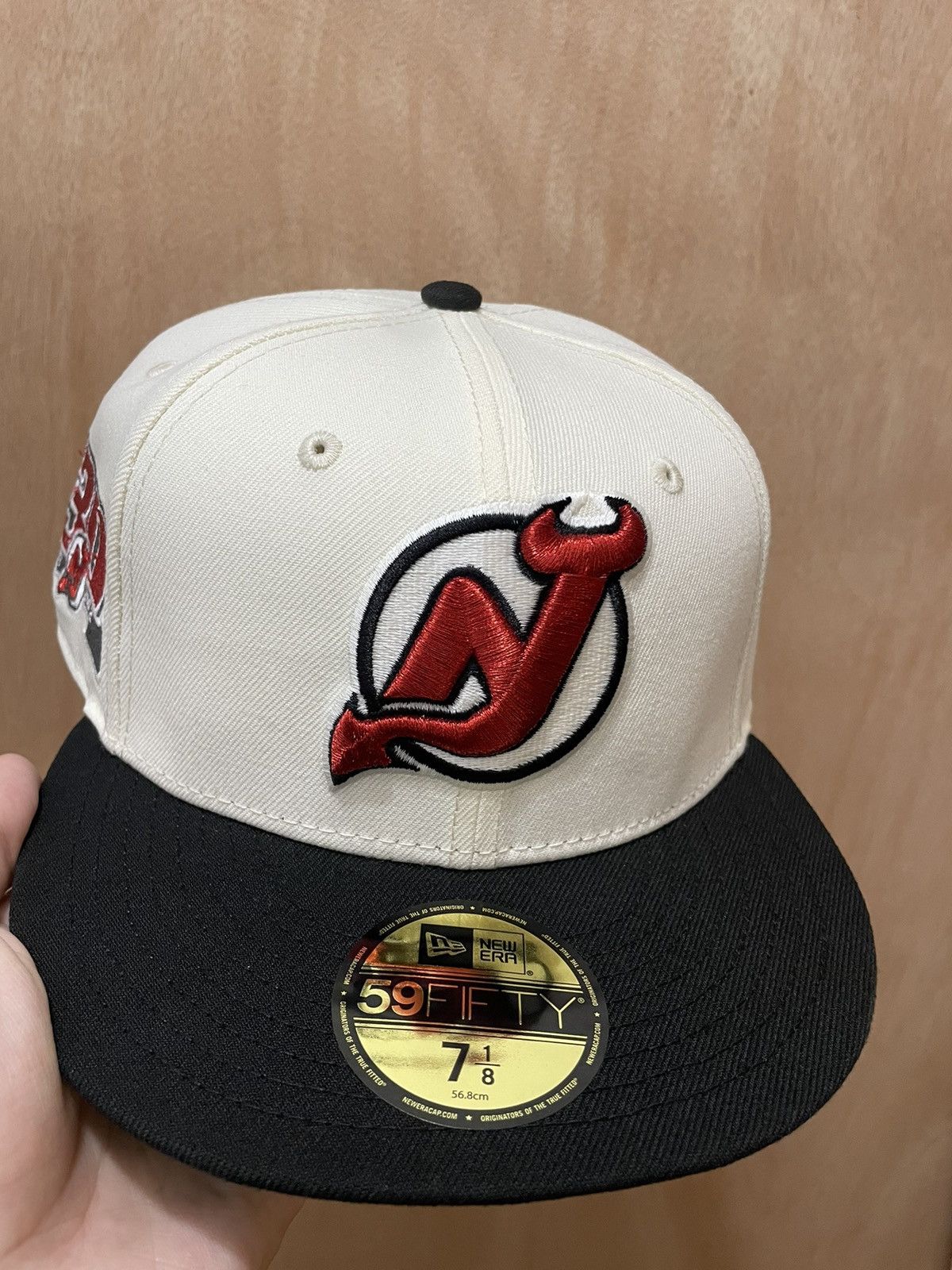 New Era Ecap city New Jersey devils off white 30 years patch 7 1/8 Size ONE SIZE - 1 Thumbnail