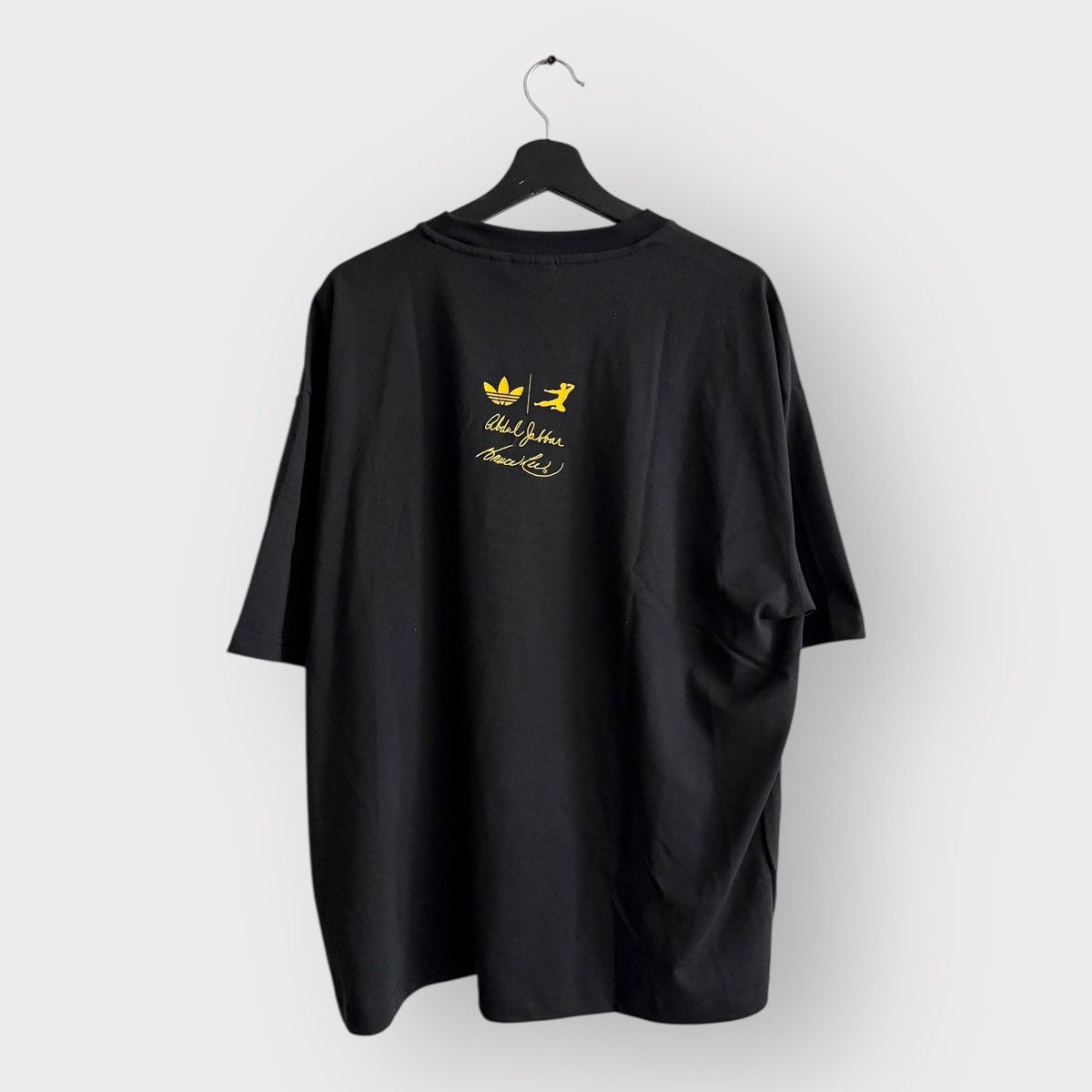 Adidas RARE! Adidas Originals x Bruce Lee BL KICK Tee (L) Size US L / EU 52-54 / 3 - 2 Thumbnail