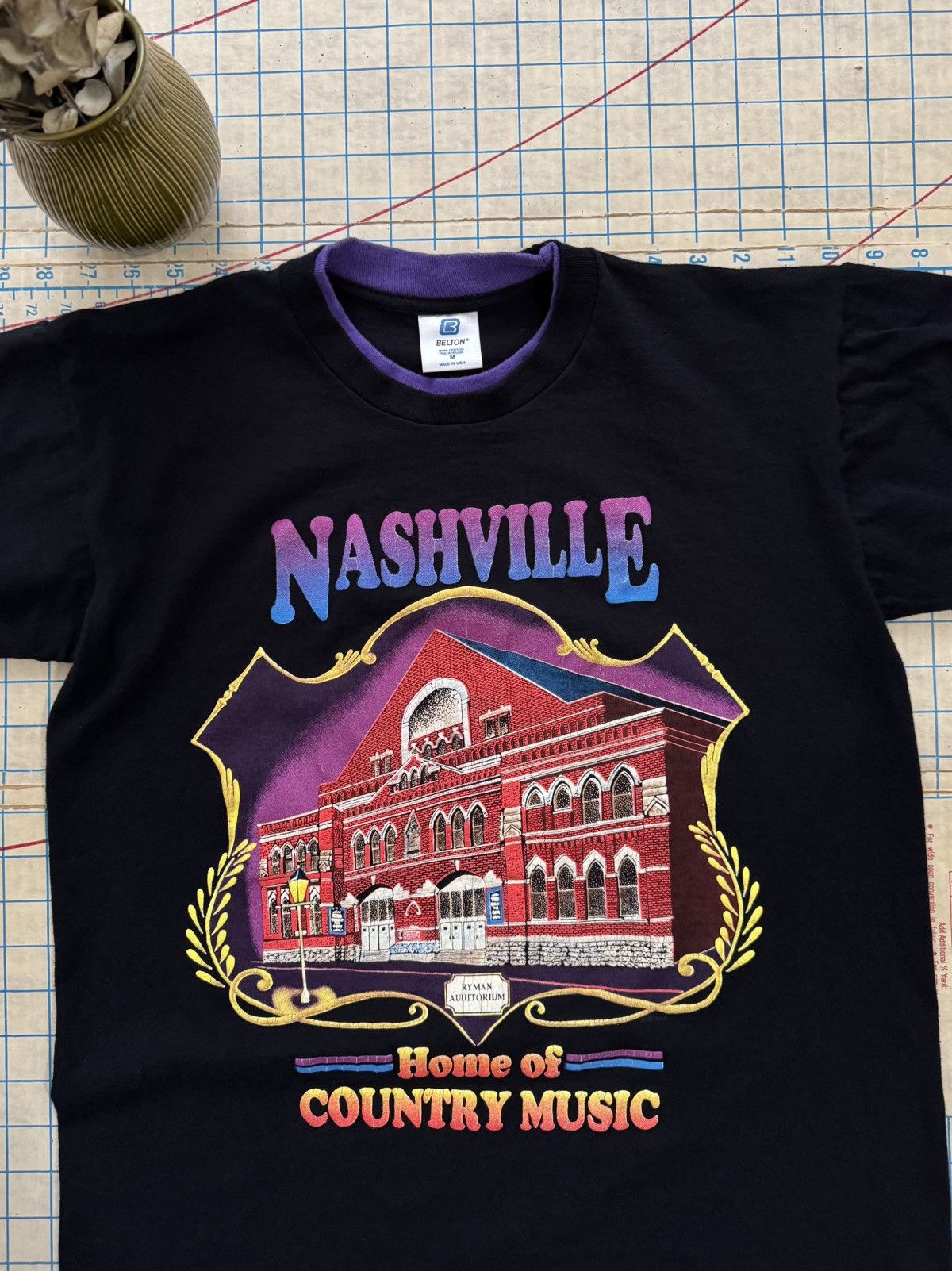 Band Tees × Other × Vintage Vintage Nashville Home Of Country Graphic Tee Mens Size Med Size US M / EU 48-50 / 2 - 4 Thumbnail