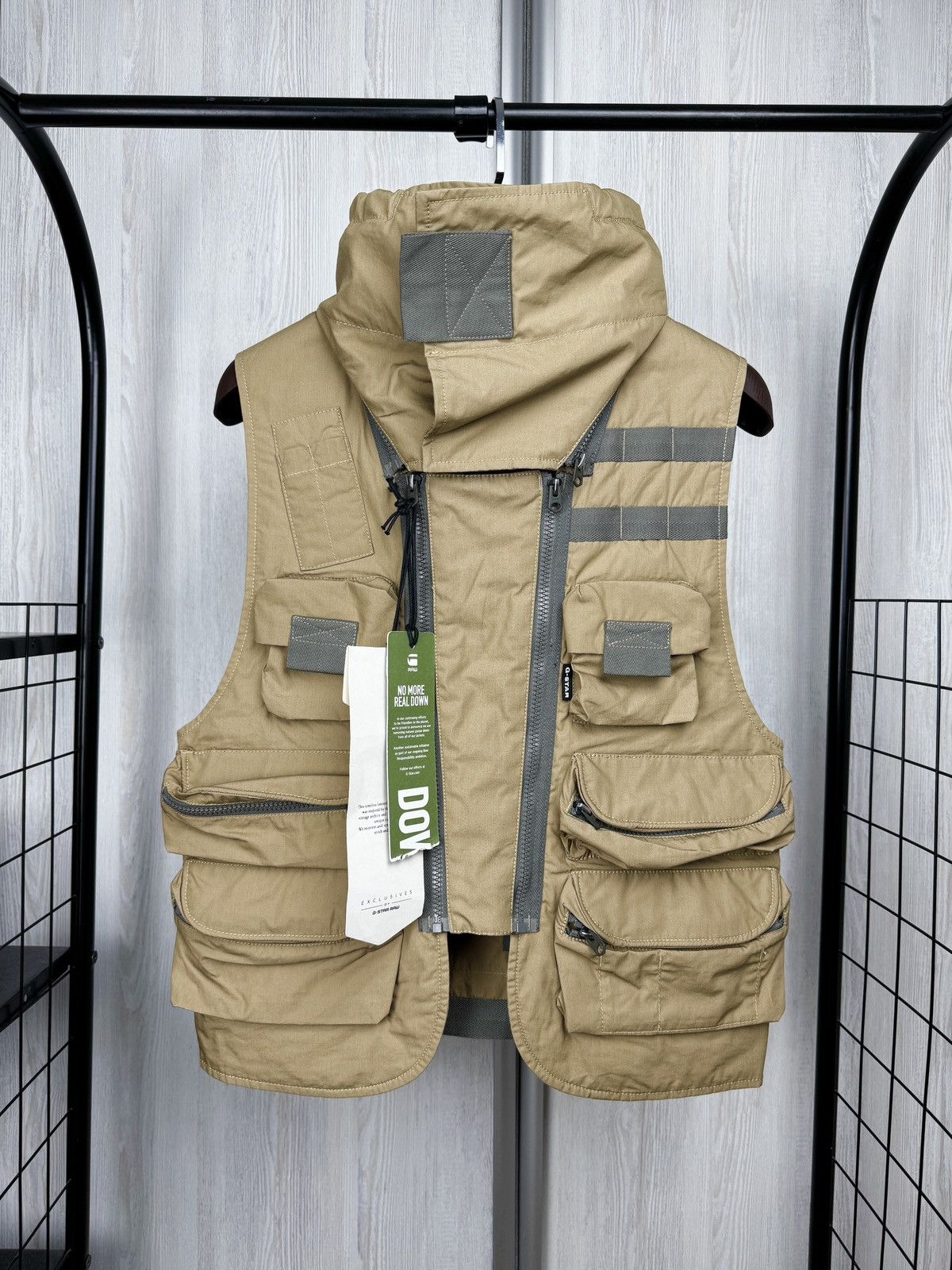 G-Star G-Star Raw E 3D Multi Pockets Poplin Vest Sand Beige Size US S / EU 44-46 / 1 - 9 Thumbnail