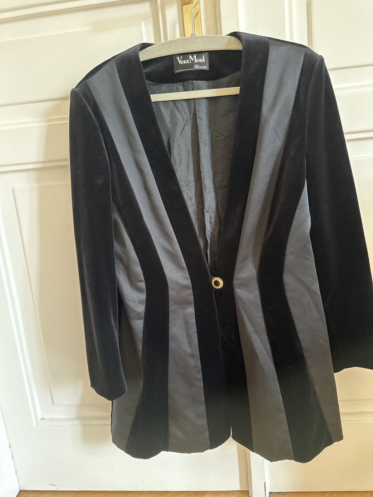Other Black velvet & silk vintage blazer Size L / US 10 / IT 46 - 1 Thumbnail
