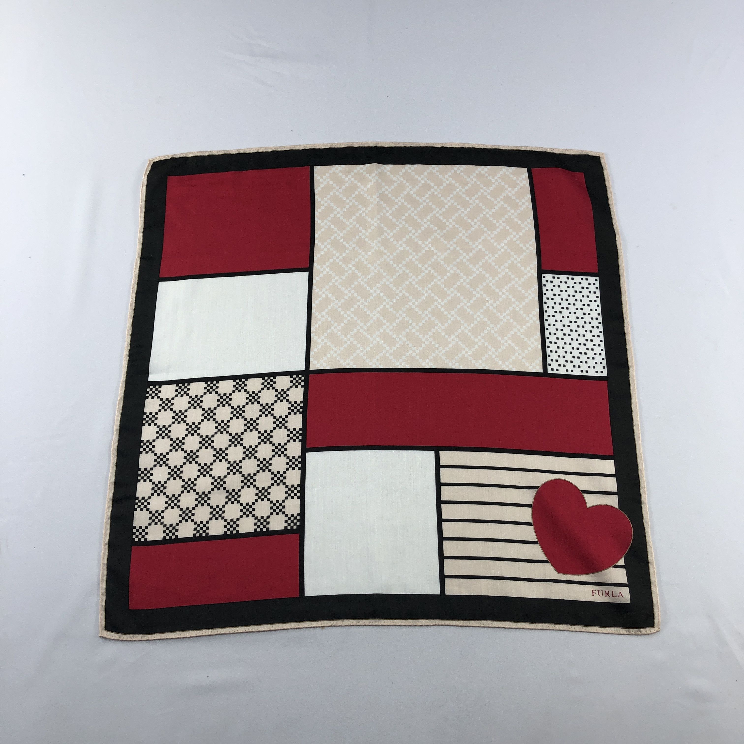 Furla Furla Love Handkerchief Neckerchief Bandana H2952 Size ONE SIZE - 1 Thumbnail
