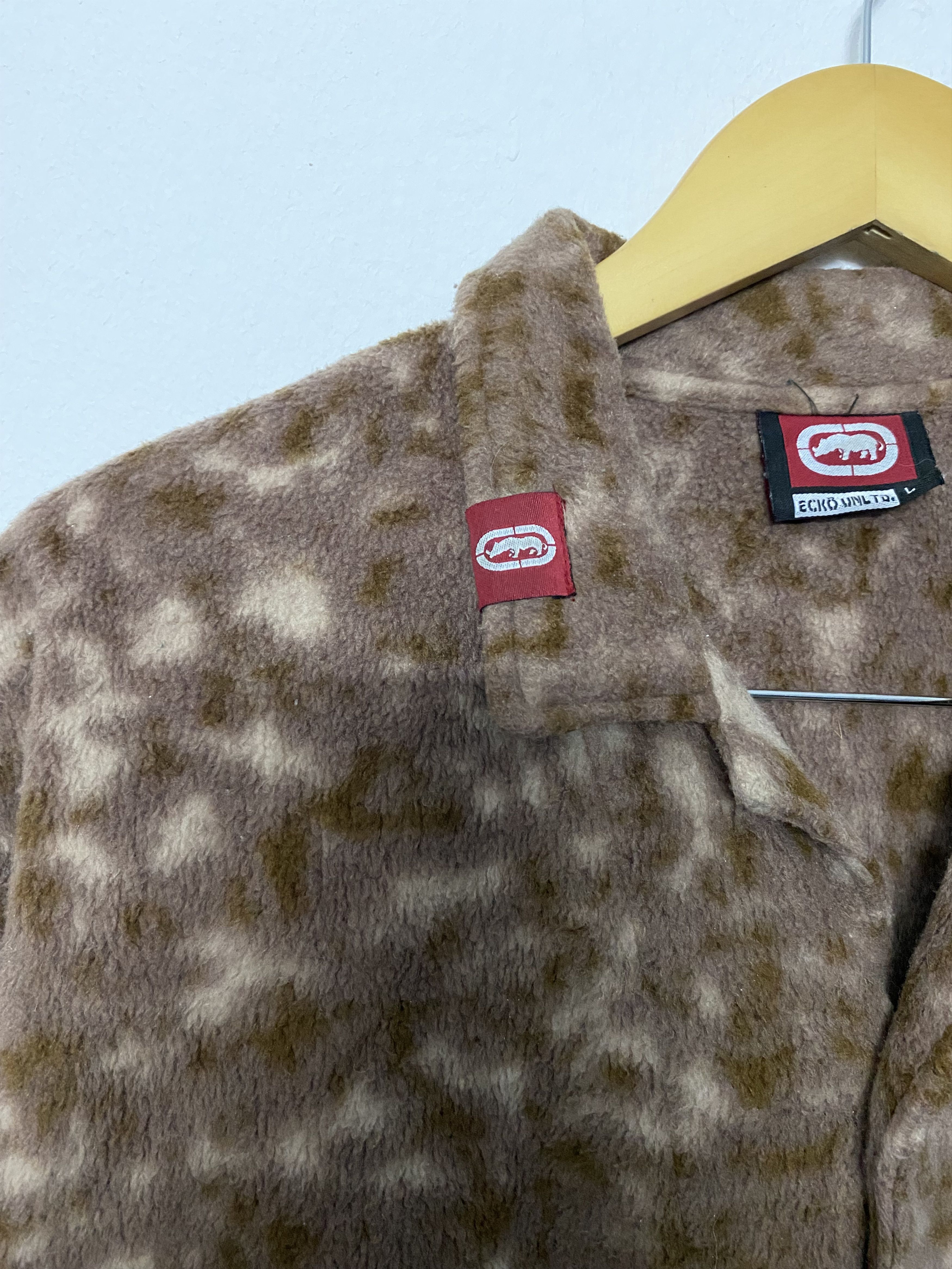 Ecko Unltd. Vintage Ecko Unltd. Fleece Button Up Shirt Camo Print Size US L / EU 52-54 / 3 - 6 Thumbnail