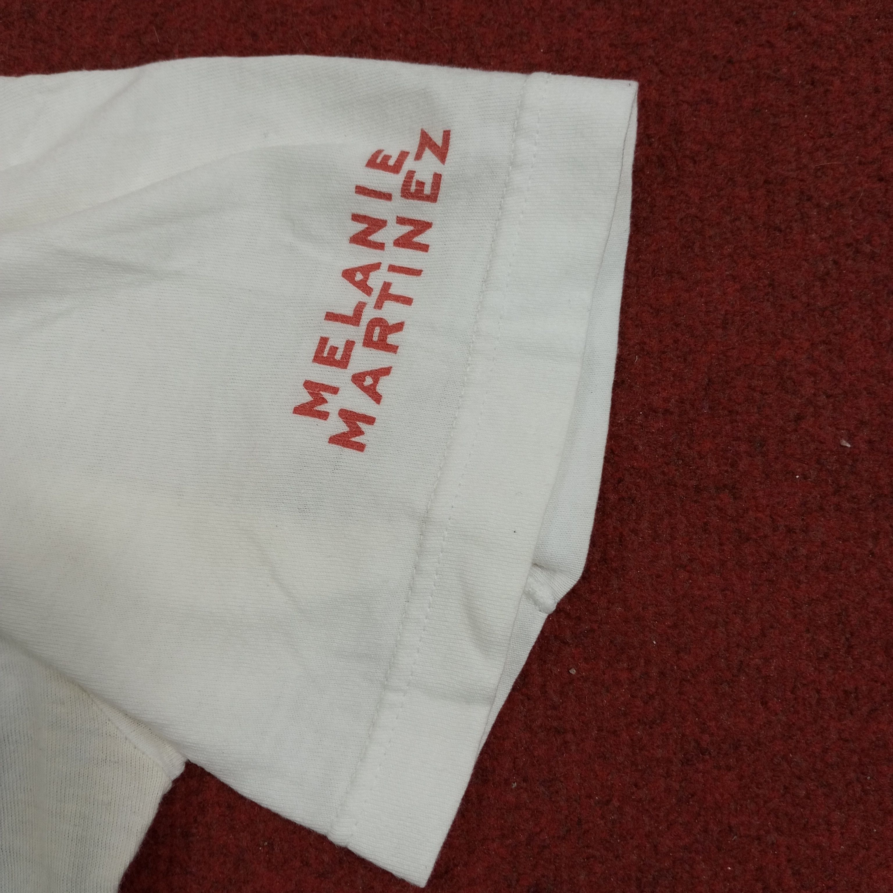 Band Tees × Vintage Melanie Martinez Singer Music Cry Baby Tour 2016 Tshirt Size US M / EU 48-50 / 2 - 9 Thumbnail