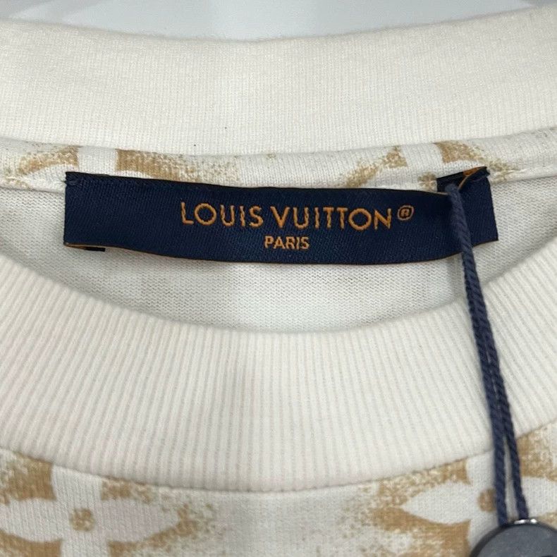 Louis Vuitton Louis Vuitton Beige full logo short sleeve Size US S / EU 44-46 / 1 - 5 Thumbnail