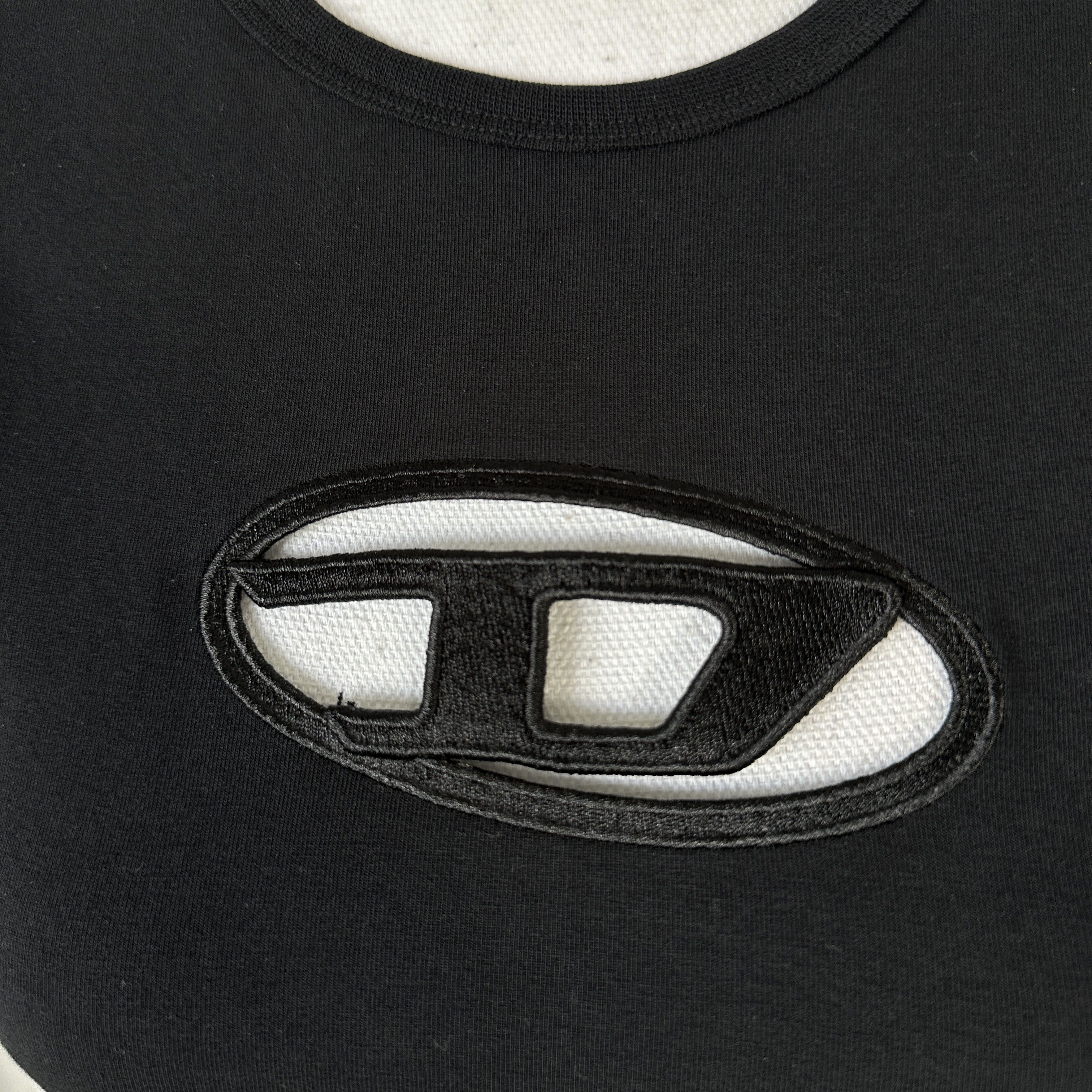Diesel × Vintage Vintage Y2K Diesel Cut Out Logo T-shirt Size S / US 4 / IT 40 - 4 Thumbnail