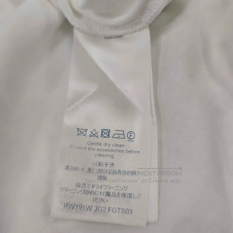 Louis Vuitton Louis Vuitton White metal logo belt short sleeves Size US S / EU 44-46 / 1 - 6 Thumbnail