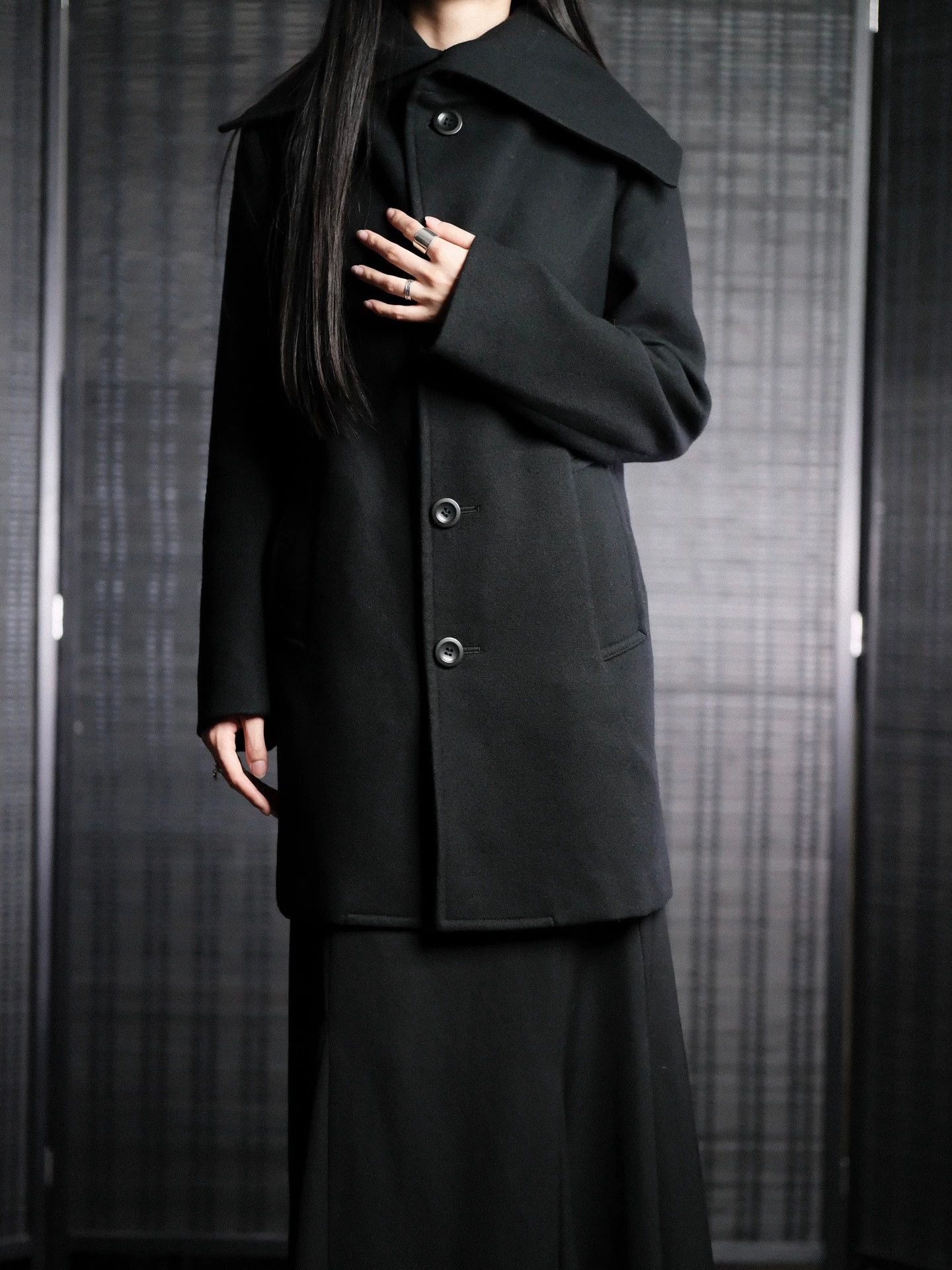 Yohji Yamamoto Yohji Yamamoto 03AW Vintage Witch Shawl-Collar Wmn Coat Size XS / US 0-2 / IT 36-38 - 2 Thumbnail