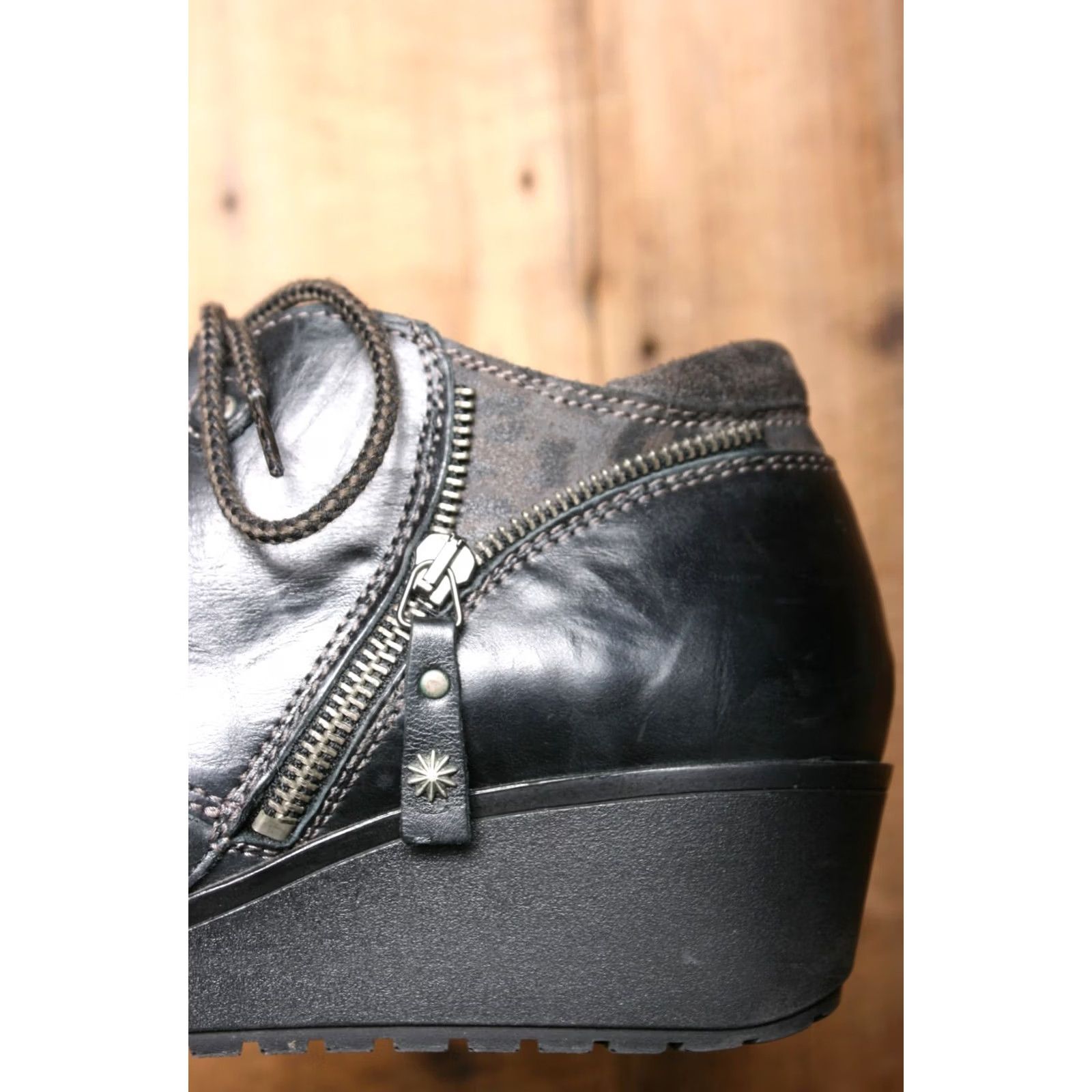 Vintage DROMEDARIS Becky Black Leather Wedge Oxford Womens Casual Shoes 8.5 US 39 EUR Size US 9 / IT 39 - 7 Thumbnail