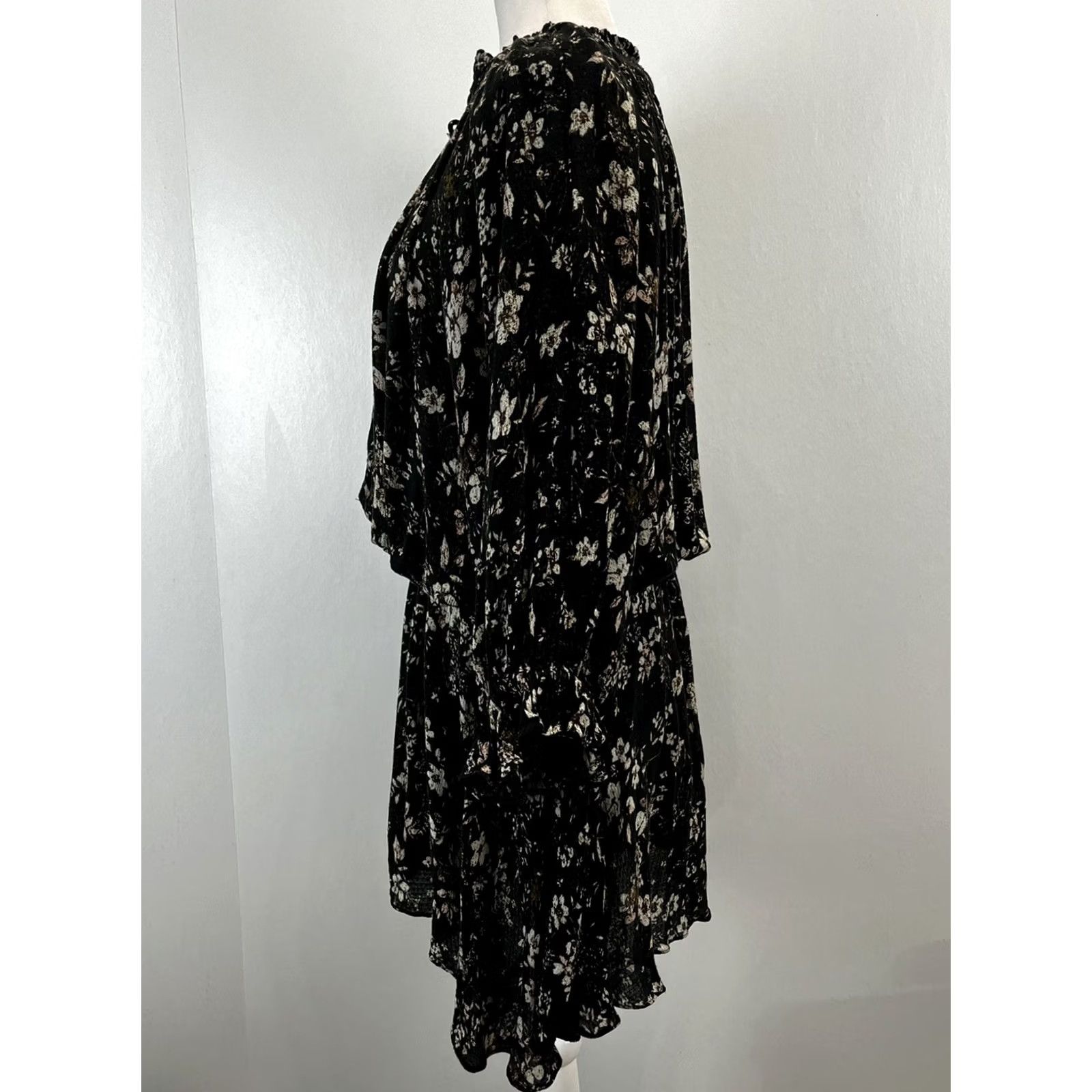 Zara Zara Mini Dress Womens M Boho Peasant Floral Dark Forest Fairy Long Sleeve Tie Front Gathered Waist Black Size M / US 6-8 / IT 42-44 - 2 Thumbnail