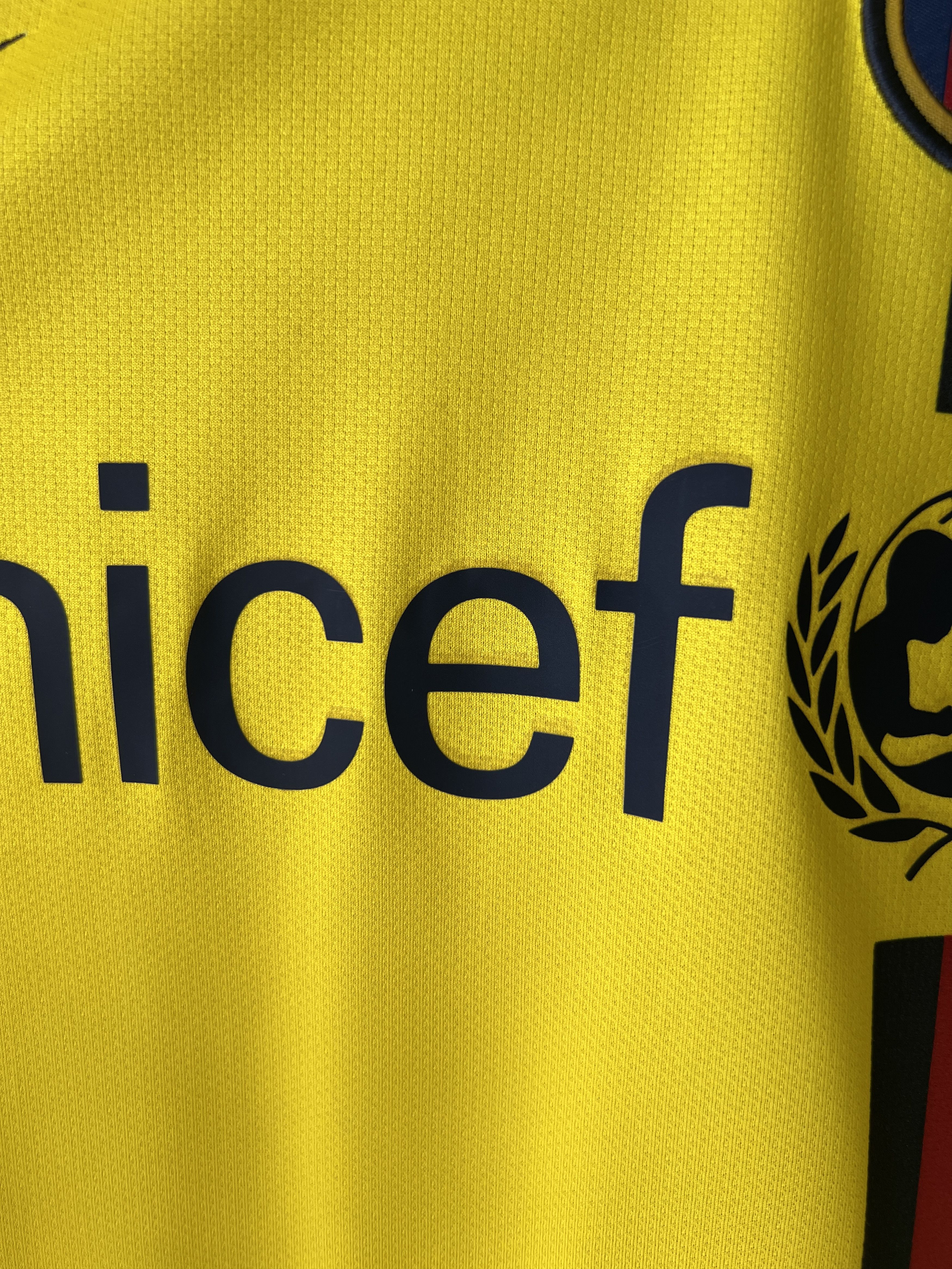 Nike (L) Barcelona 2008-10 Away Kit Messi #10 Size US L / EU 52-54 / 3 - 5 Thumbnail