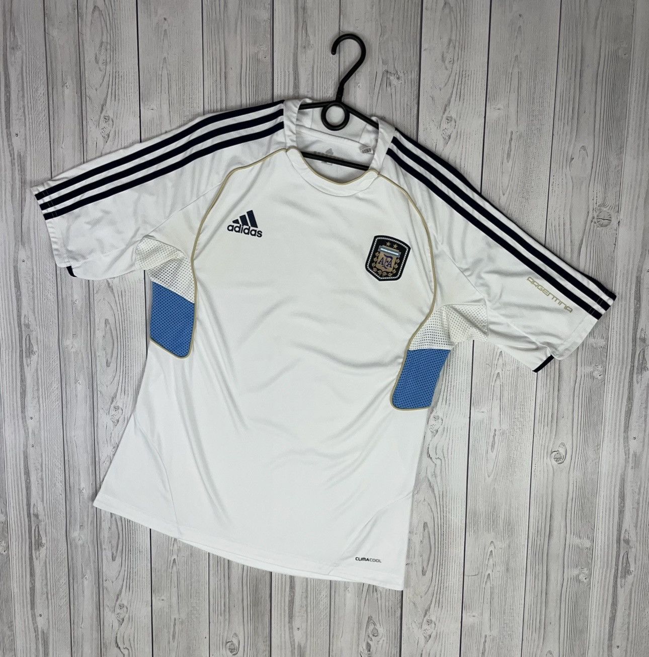 Vintage adidas Argentina soccer tee logo size L rare