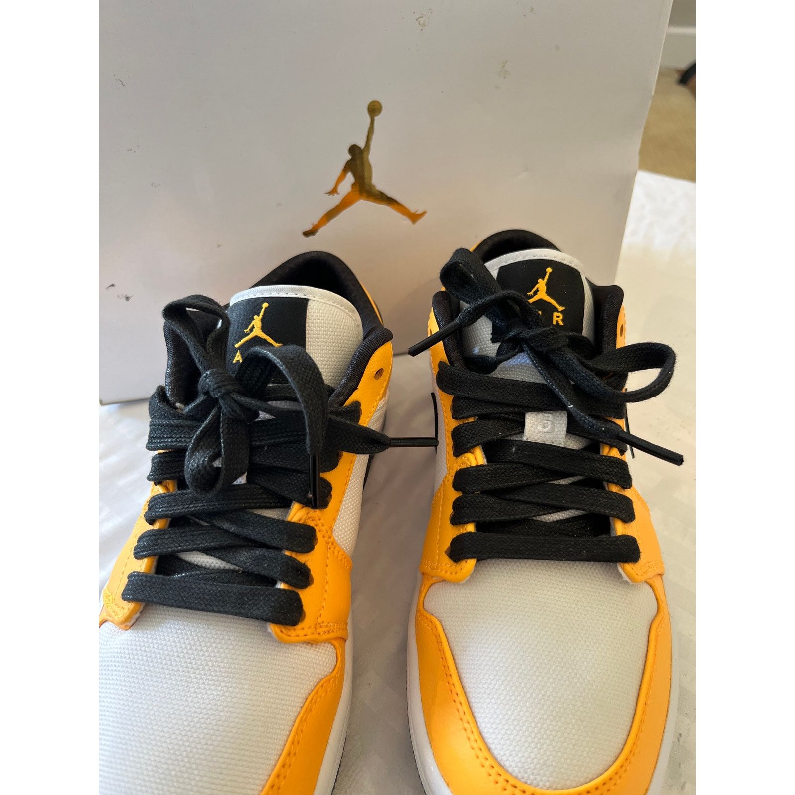 Nike Jordan 1 Low SE Laser Orange Womens 7 CZ4776-107 Size US 7 / IT 37 - 2 Thumbnail