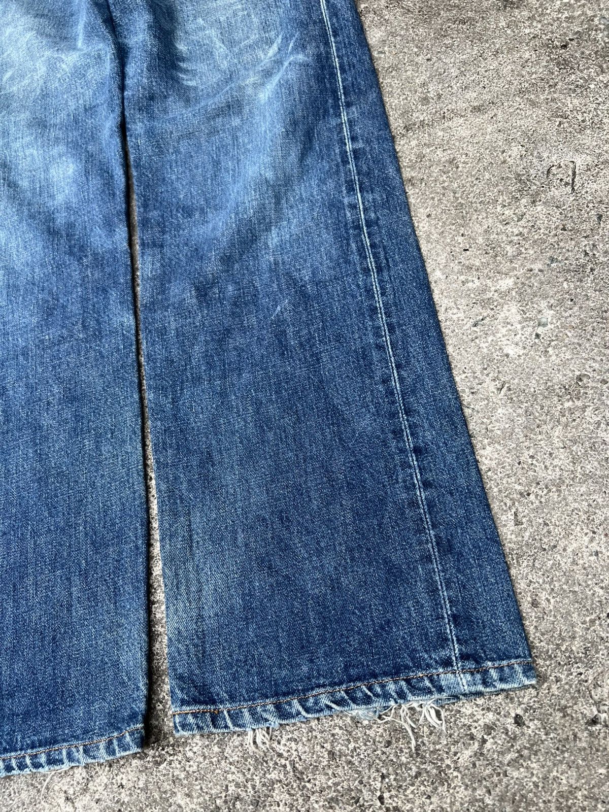 Levi's Vintage 90’s Levis 504Z Big E Selvedge Distressed Jean Size US 28 / EU 44 - 8 Thumbnail