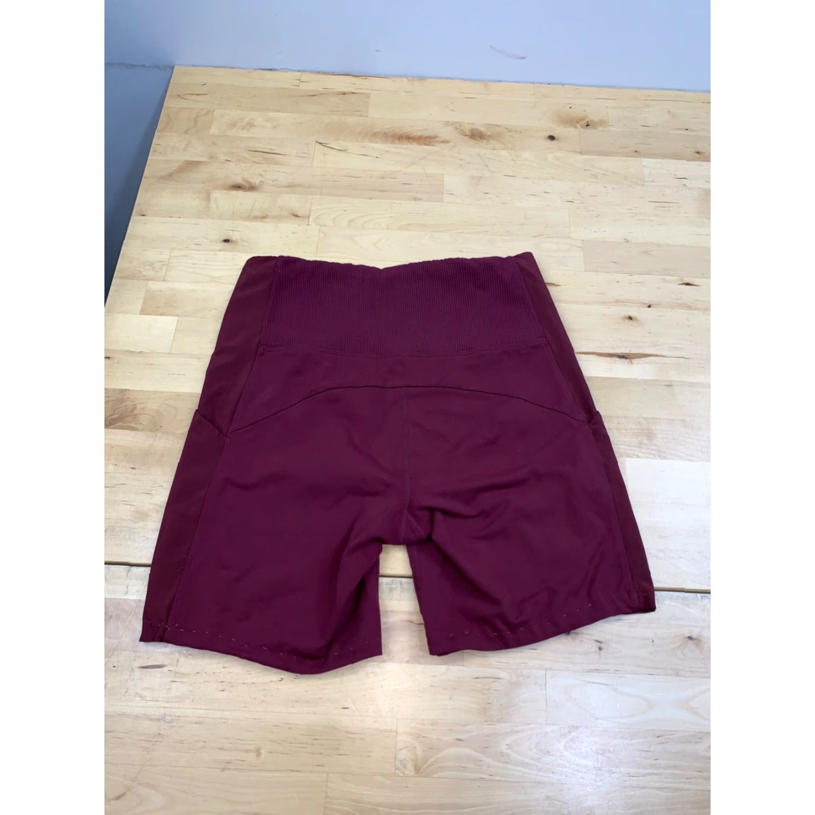 Athleta Athleta Shorts Womens S Red Athletic Activewear Gym Training Running Pockets 6in Inseam Size 28" / US 6 / IT 42 - 6 Thumbnail