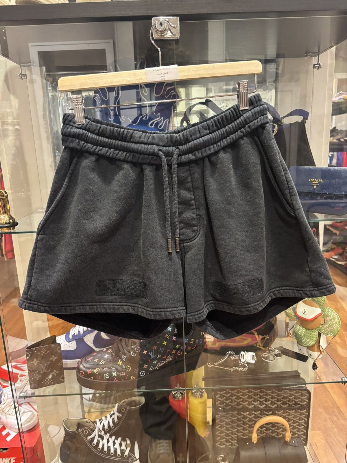 Off-White Off-White Sweatshorts Size US 30 / EU 46 - 1 Thumbnail