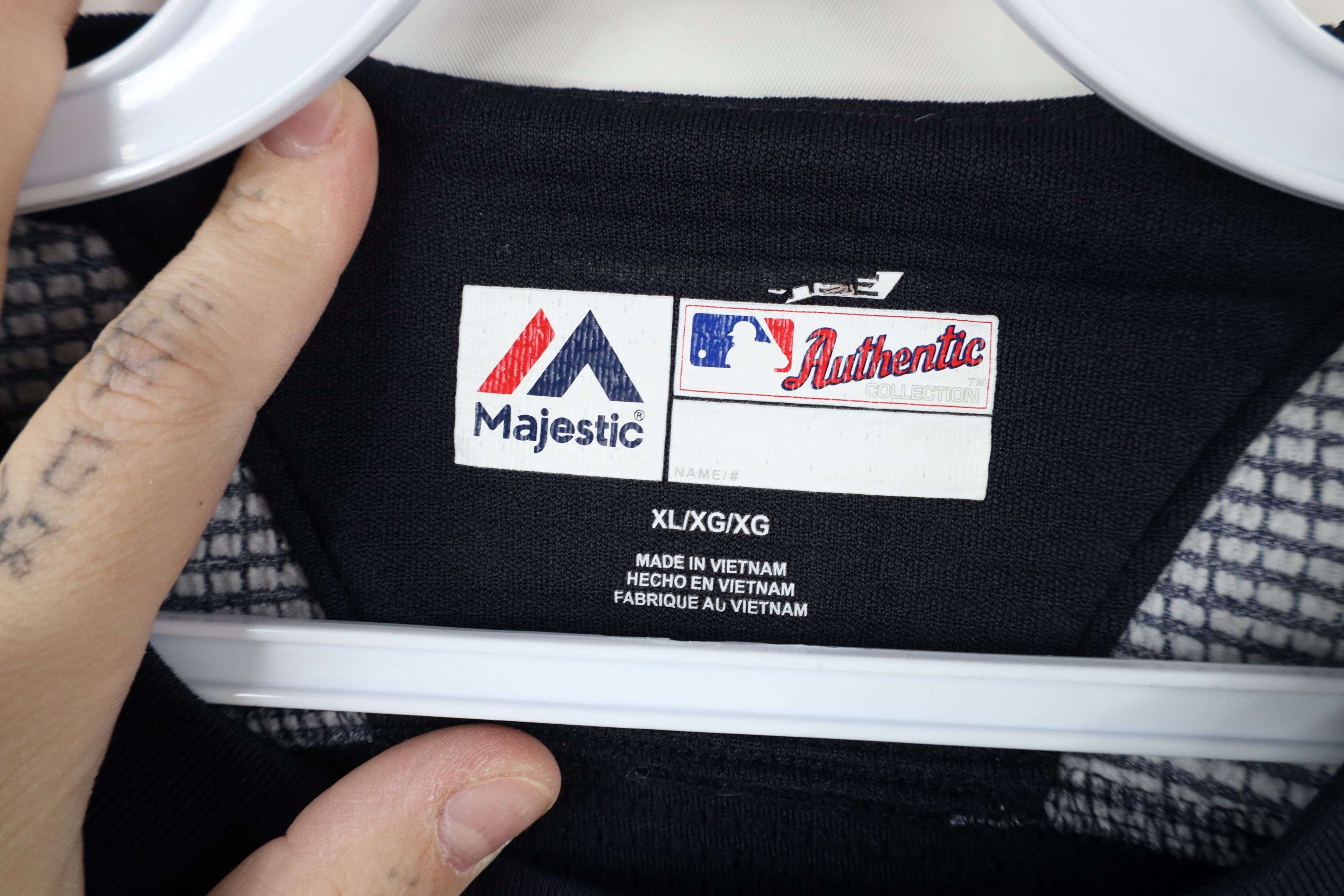 Majestic × Vintage Majestic Fleece Lined Cleveland Indians Guardians Sweatshirt Size US XL / EU 56 / 4 - 7 Thumbnail